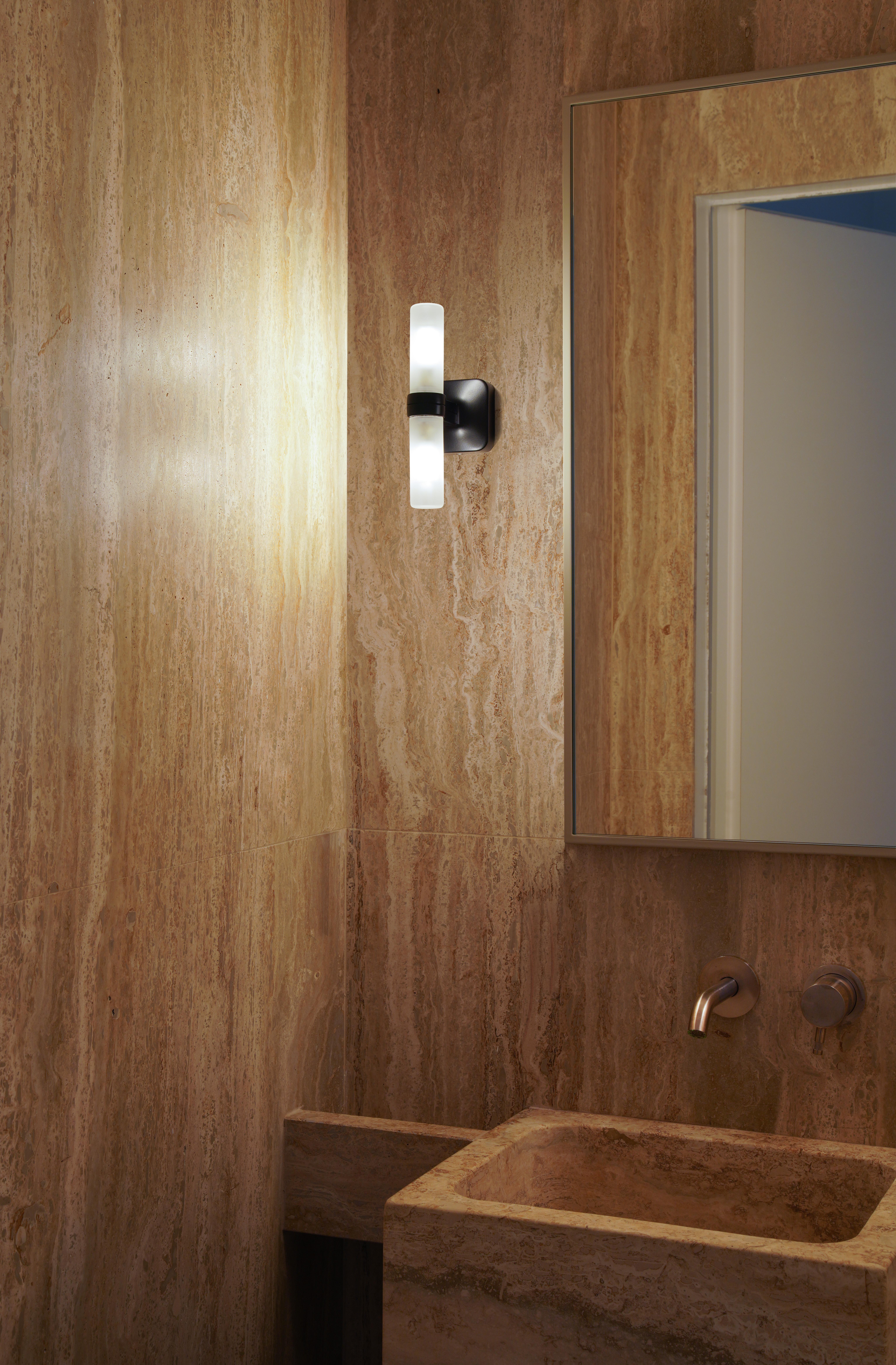 Nemo Corona Aplique de Pared de Aluminio y Cristal Pintado de Negro Italiano en venta