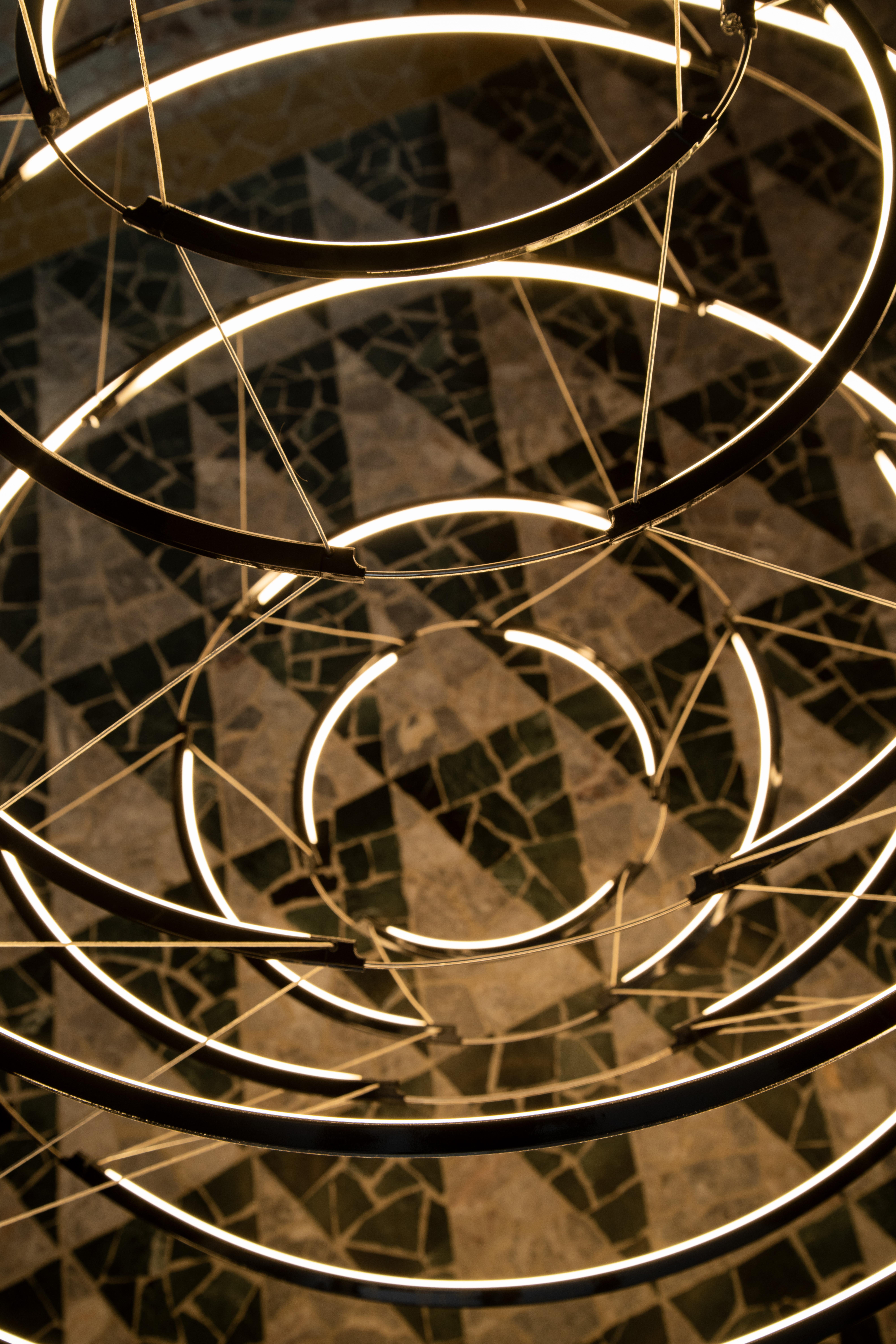 Italiano Lampada a sospensione Nemo Drop 9 LED 2700K in nero di Arihiro Miyake in vendita