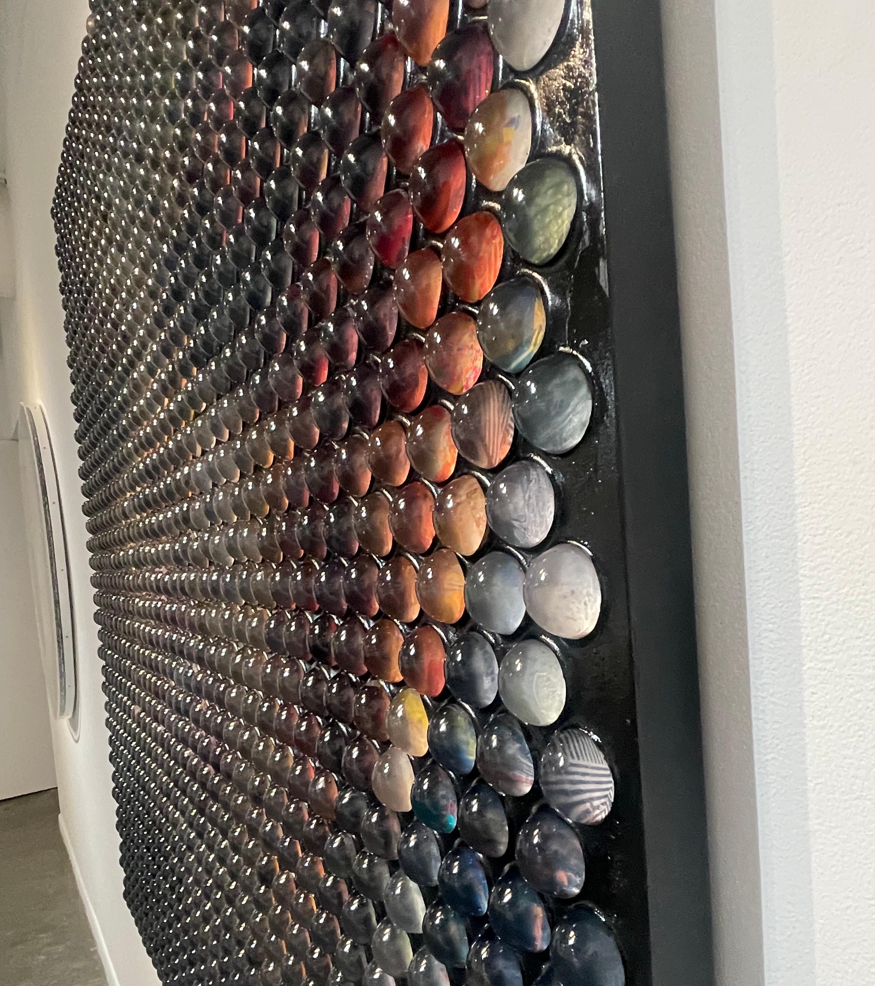 Nemo Jantzen, né en 1970 à La Haye, a étudié l'art, le design et la photographie à la RTO Art Academy de Rotterdam. Après ses études, il s'est installé à Anvers où il a travaillé comme graphiste et affichiste tout en continuant à développer sa