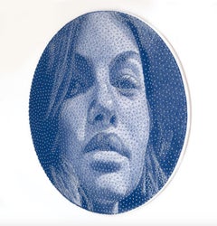 De cerca y en persona