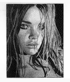 Atrevido retrato en hilo negro de Nemo Jantzen
