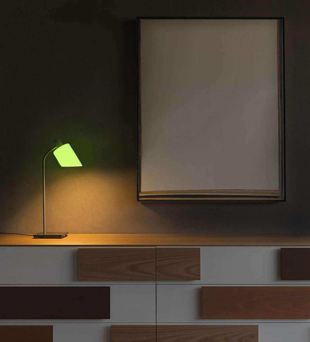 Nemo Lampe de Bureau Tischleuchte E14 in Blau Grau von Charlotte Perriand im Angebot 2