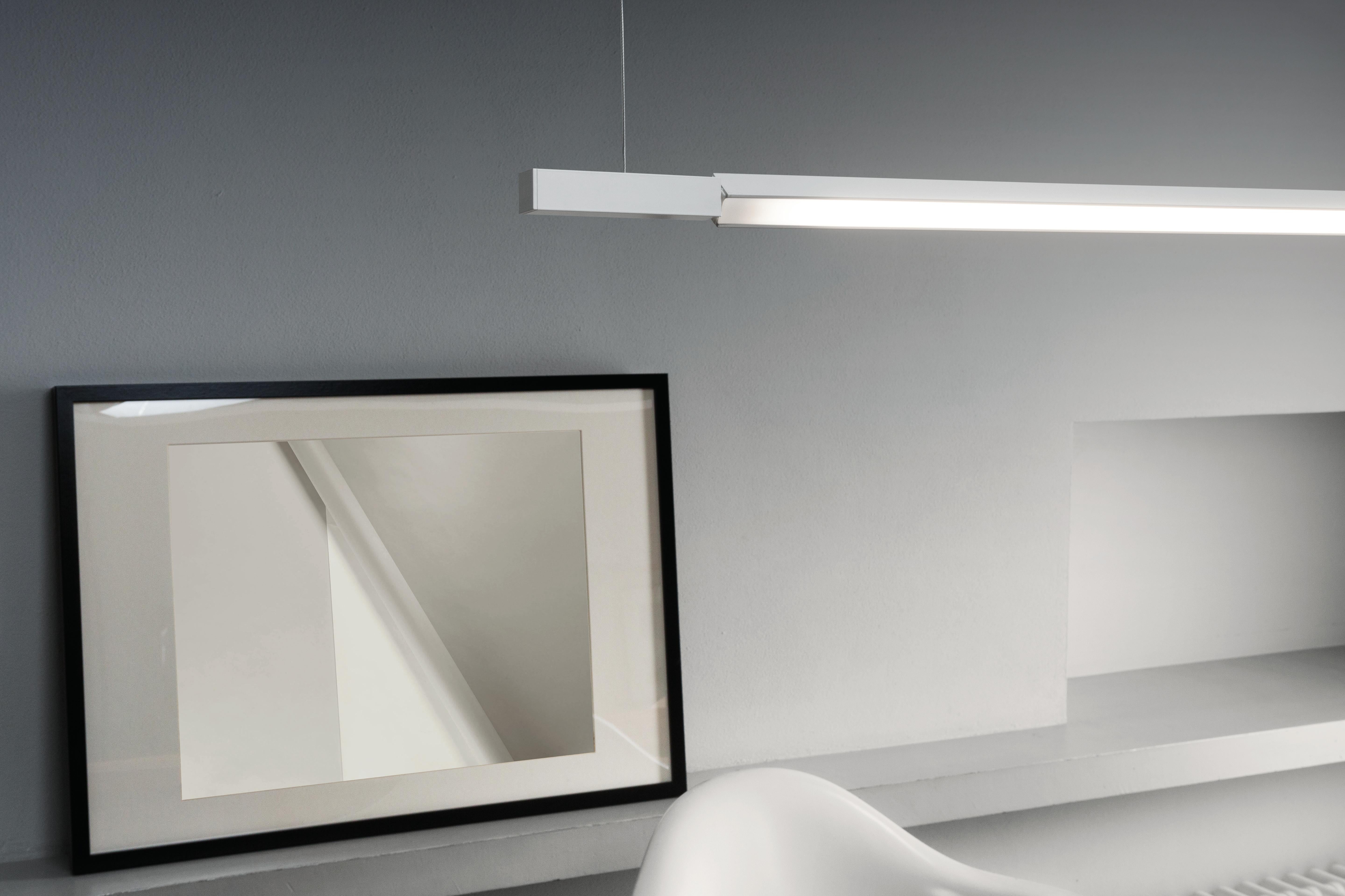Nemo Linescapes horizontal 200 - weiß - LED 3000K Pendelleuchte in Weiß (21. Jahrhundert und zeitgenössisch) im Angebot