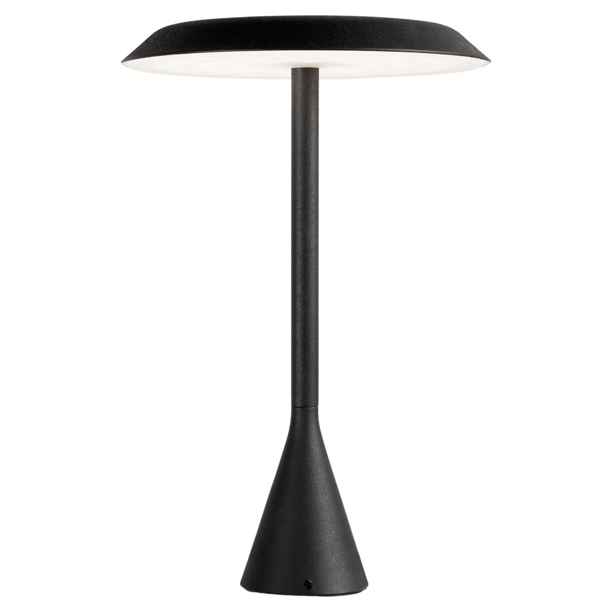 Nemo Panama Mini Battery LED 2700K Tischlampe 120V, 3W in Coal Black Euga Design