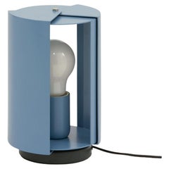 Lampada da tavolo Nemo Pivotante À Poser E26 in blu pastello di Charlotte Perriand