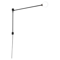 Nemo Potence Pivotante Mini Lámpara de Pared G9 120V, 4W en Negro by Charlotte Perriand