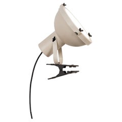 Lampada da tavolo Nemo Projecteur 165 Pinza/Clip in White Sand di Le Corbusier