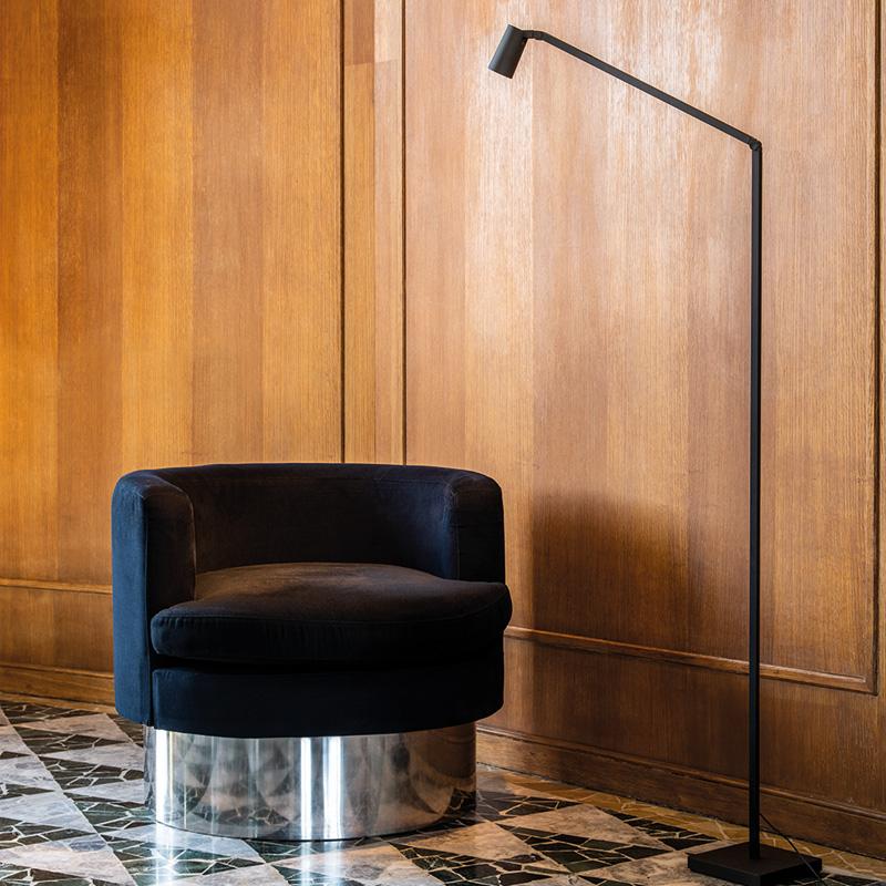Nemo Untitled Reading Spot LED 2700K Stehleuchte in Schwarz von Bernhard Osann im Zustand „Neu“ im Angebot in Brooklyn, NY