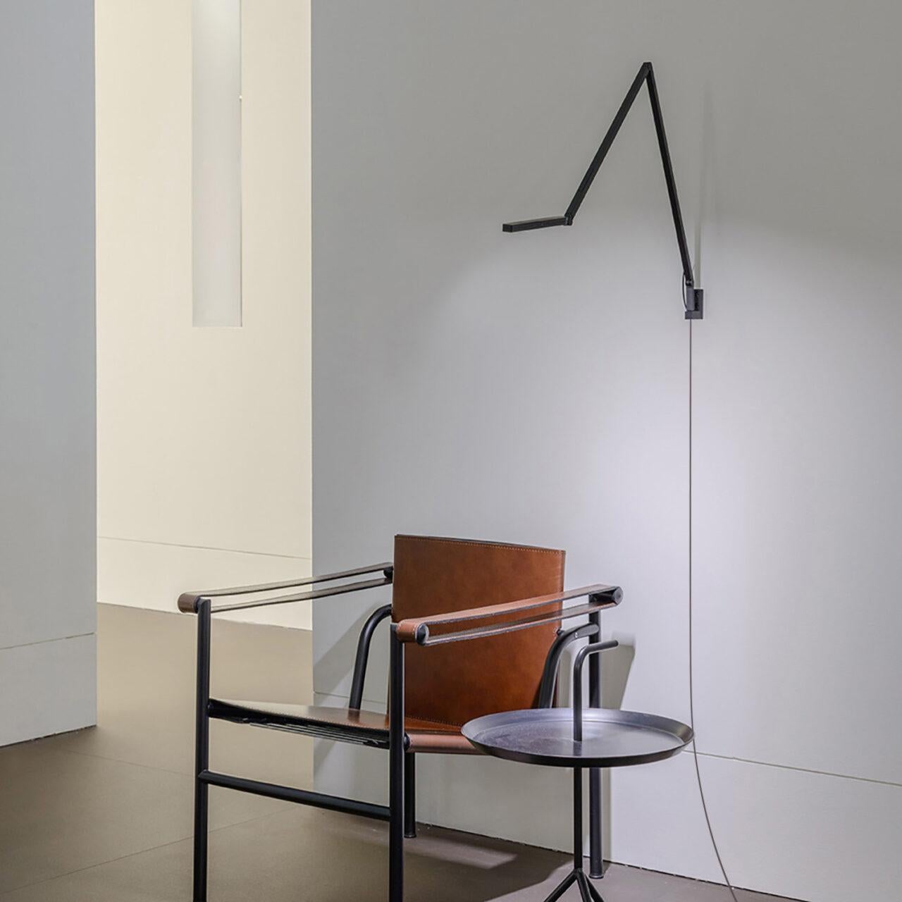 Nemo Untitled Linear LED 3000K Tisch-/Wandleuchte in Schwarz von Bernhard Osann (Aluminium) im Angebot