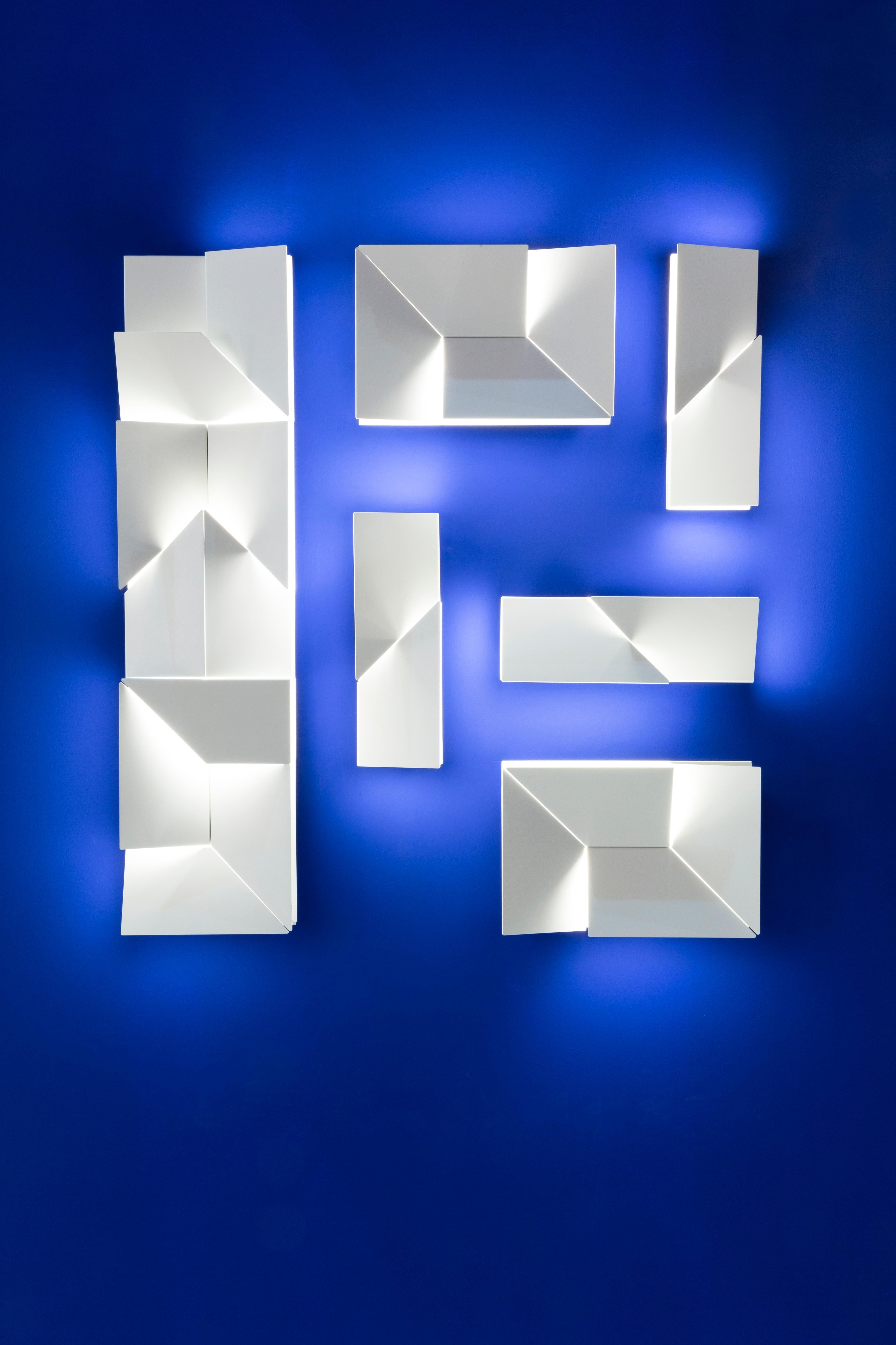 Nemo Wall Shadow Long - Weiß - Led 3000K Wandleuchte aus Aluminium im Zustand „Neu“ im Angebot in Brooklyn, NY