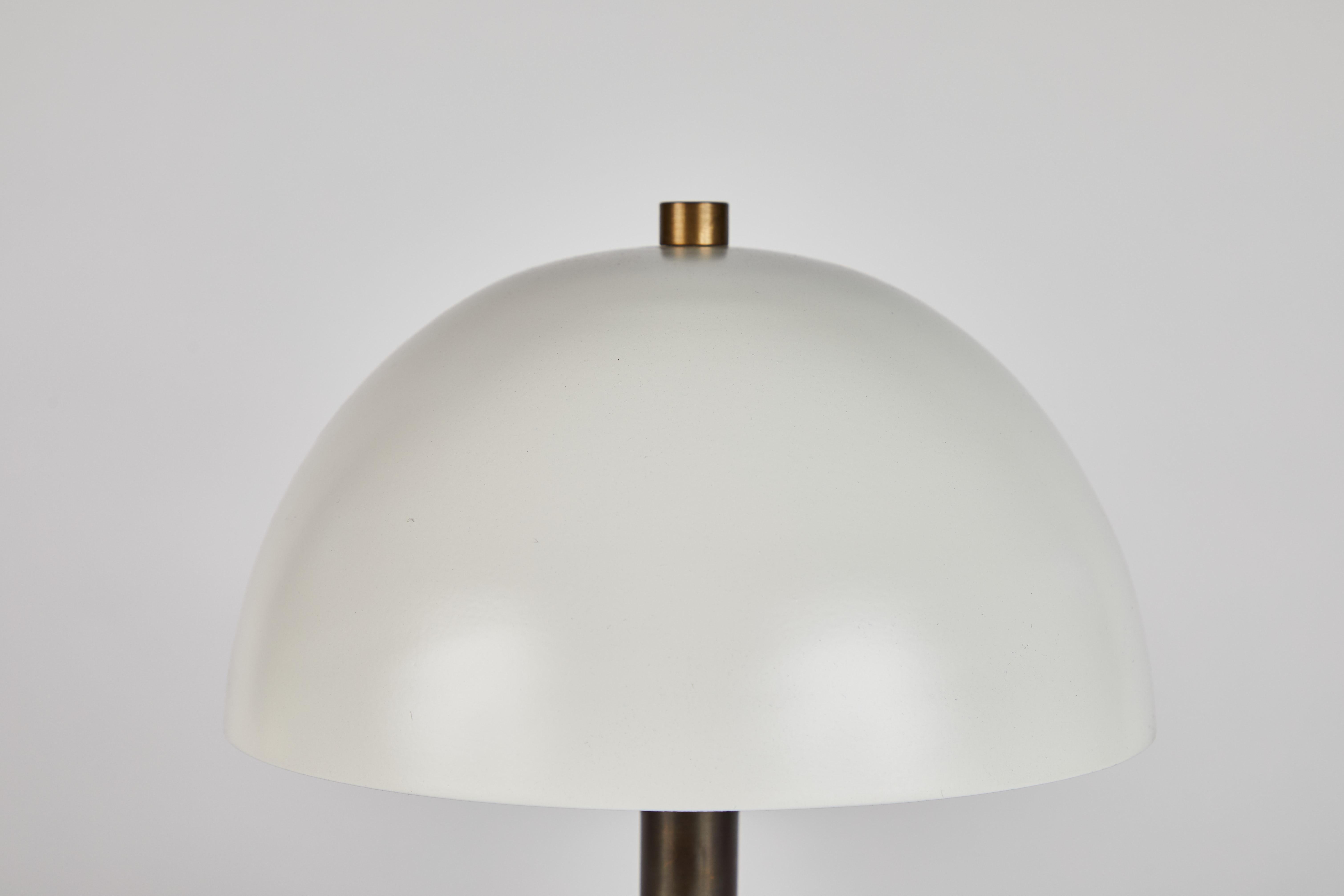 Lampe de bureau Nena en métal blanc et bois d'Alvaro Benitez en vente 4