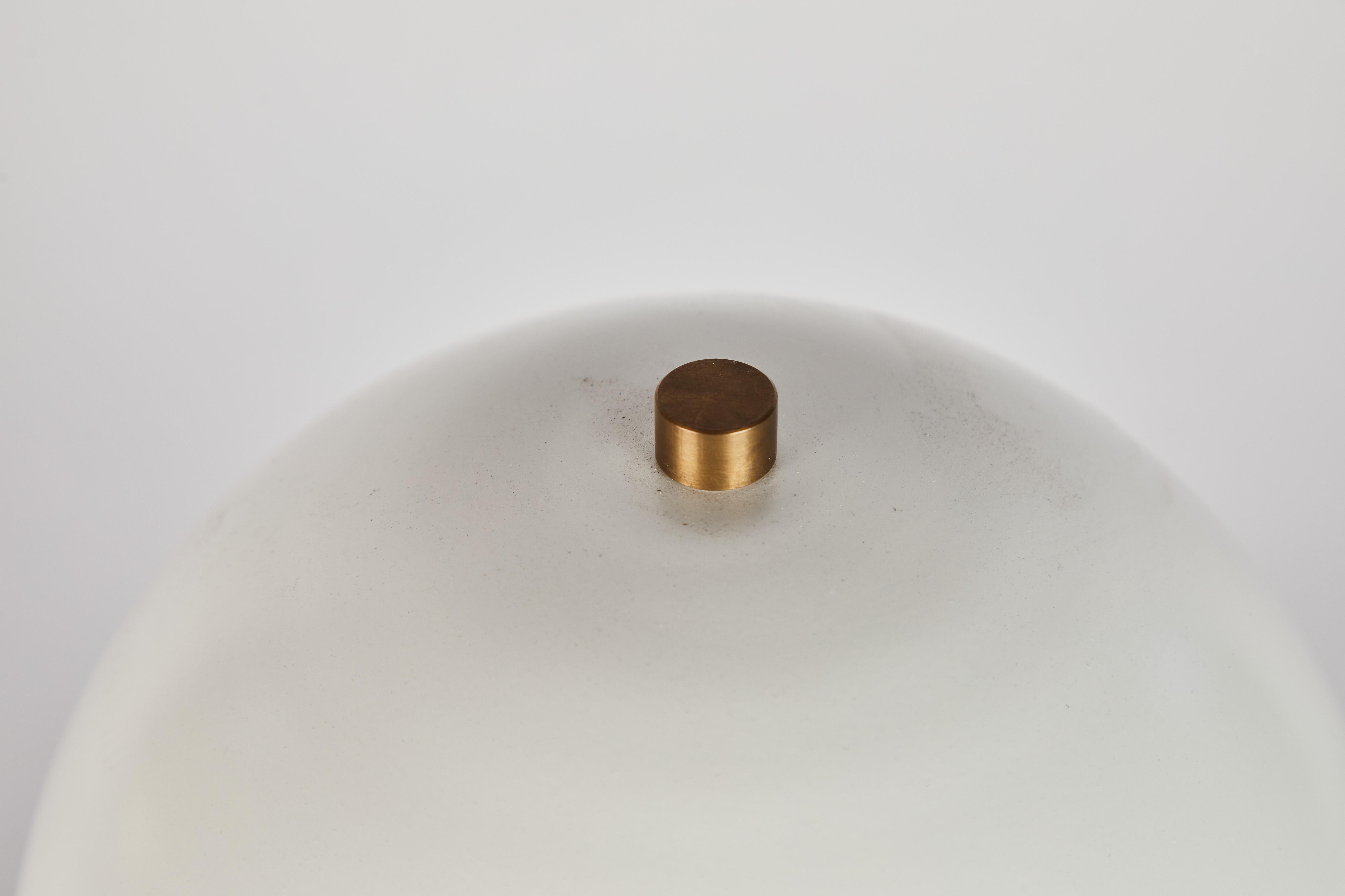 Tischlampe „Nena“ aus weißem Metall und Holz von Alvaro Benitez im Angebot 5