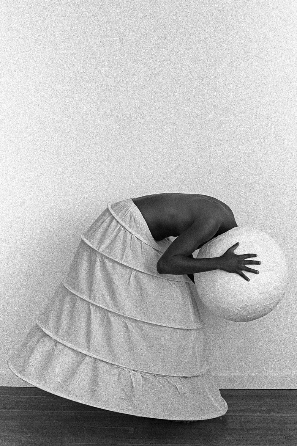 Nenad Samuilo Amodaj Black and White Photograph - Bow, San Francisco