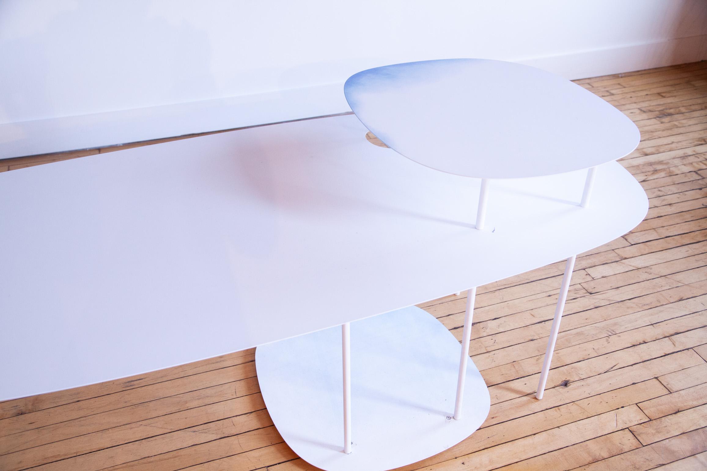 Architektonischer Tisch „Watercolour 02“ im Shiro Kuramata-Stil von nendo Japan (Moderne) im Angebot