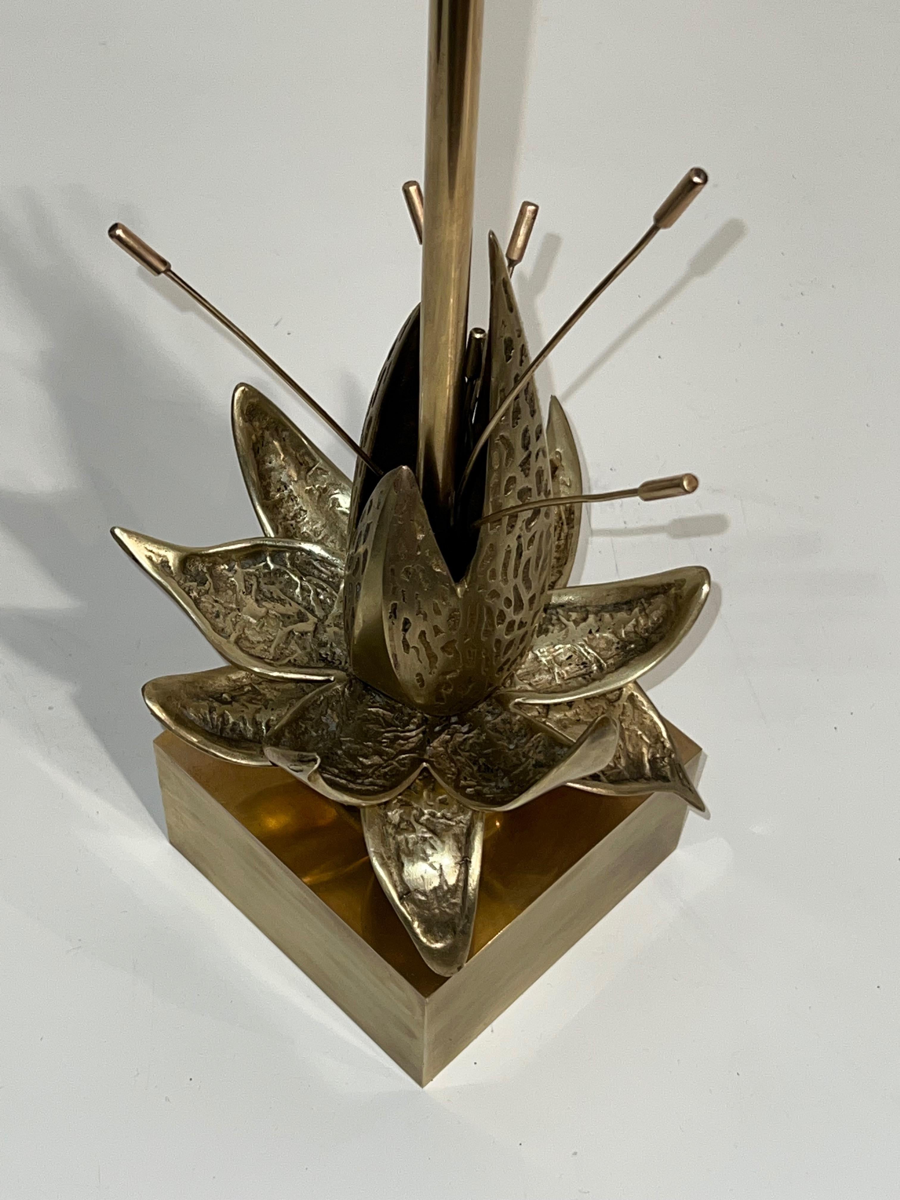 Nenuphar Bronze and Brass Table Lamp Attributed to Maison Charles. Circa 1970 For Sale 3