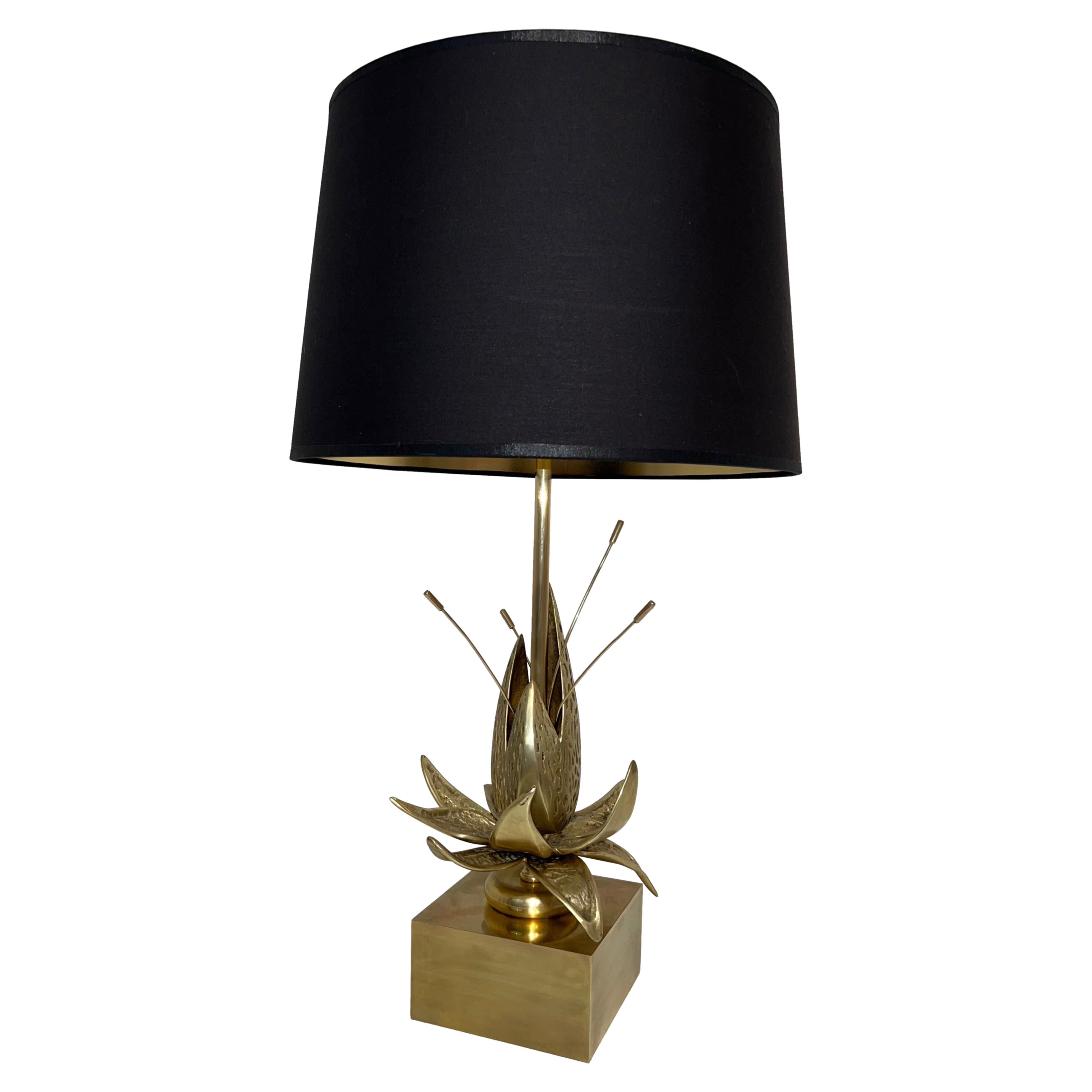 Lampe de table en bronze et laiton Nenuphar Attribuée à la Maison Charles. Circa 1970