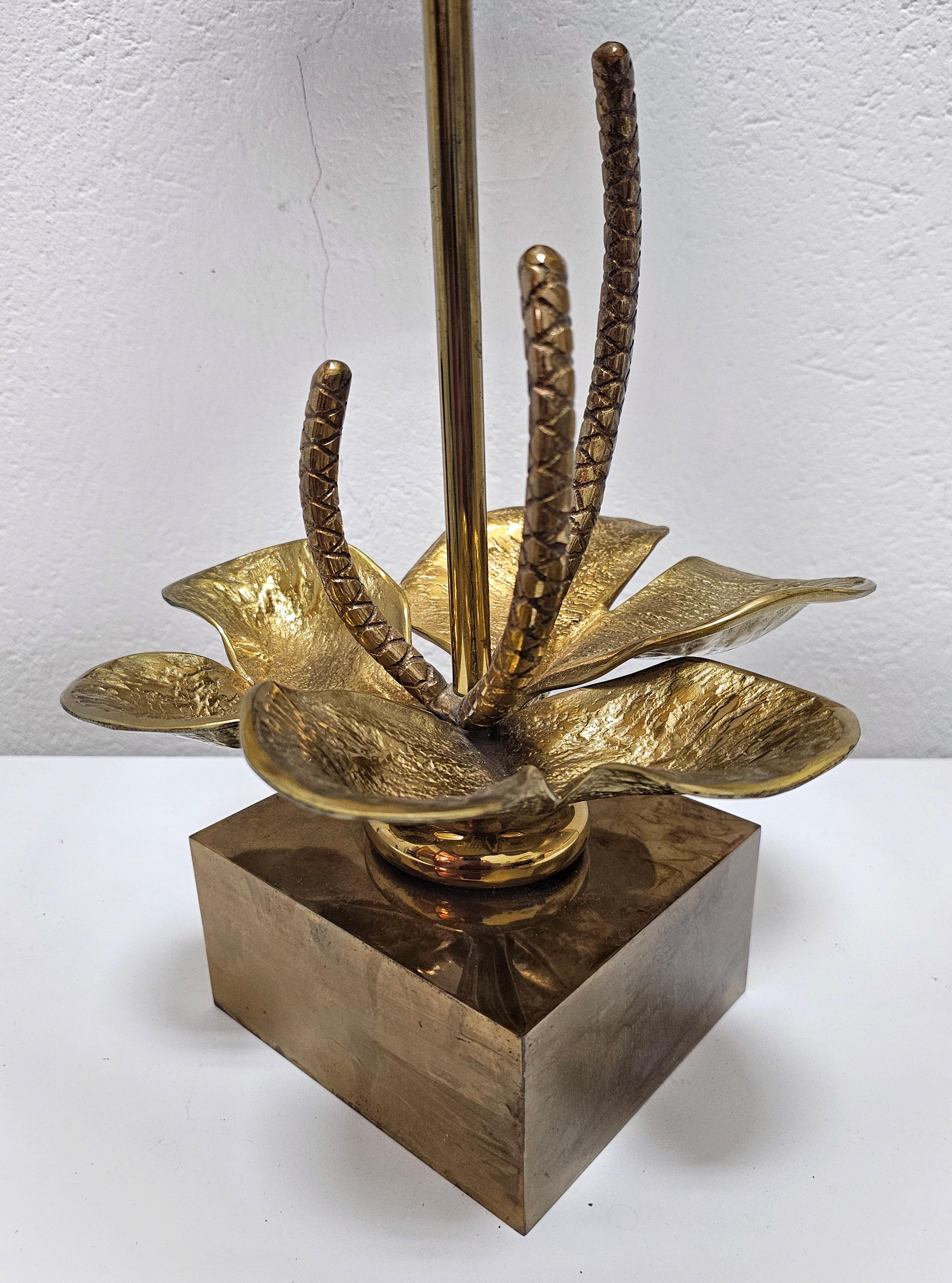 French Nenuphar Lilly Table Lamp in Bronze and Brass by Maison Charles, France 1960s For Sale