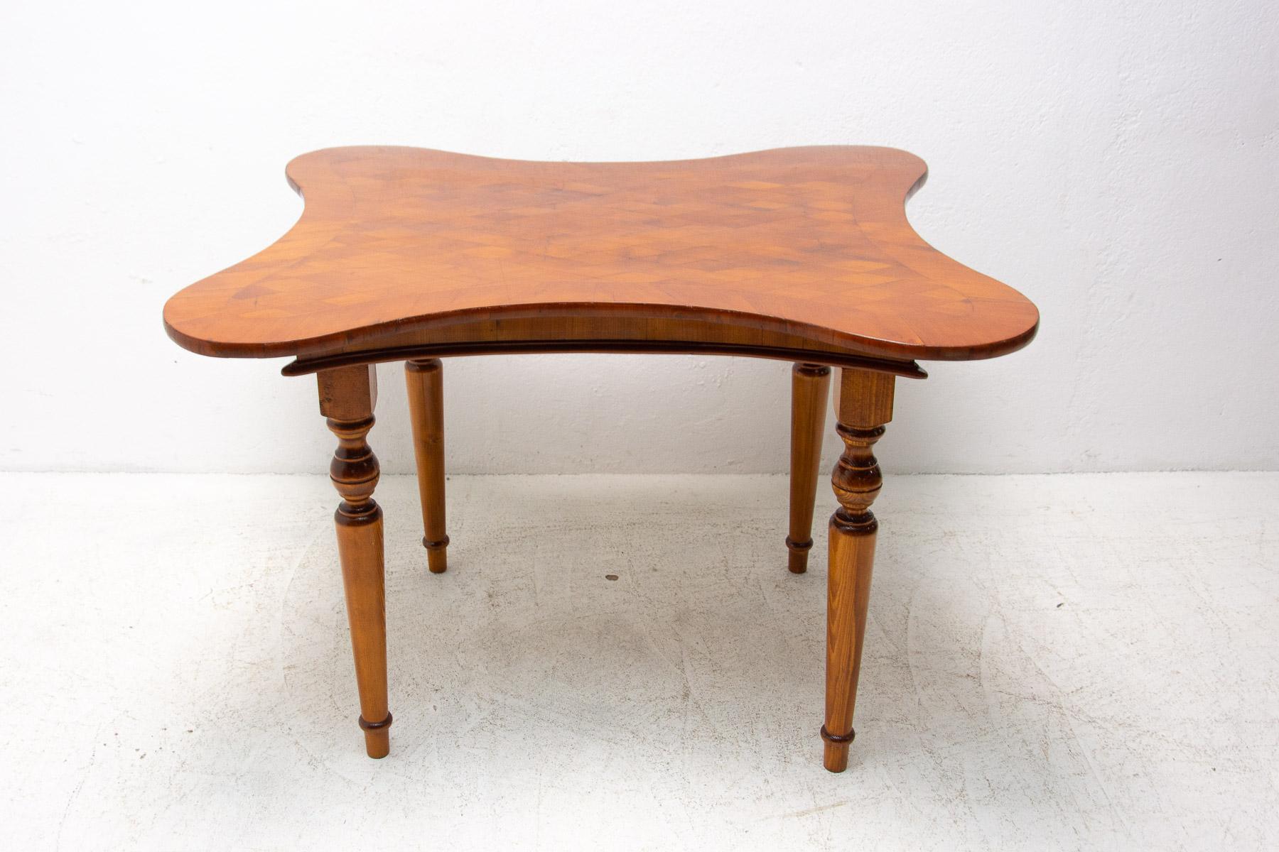 Austrian Neo-Baroque Butterfly Dining Table, Austria-Hungary For Sale