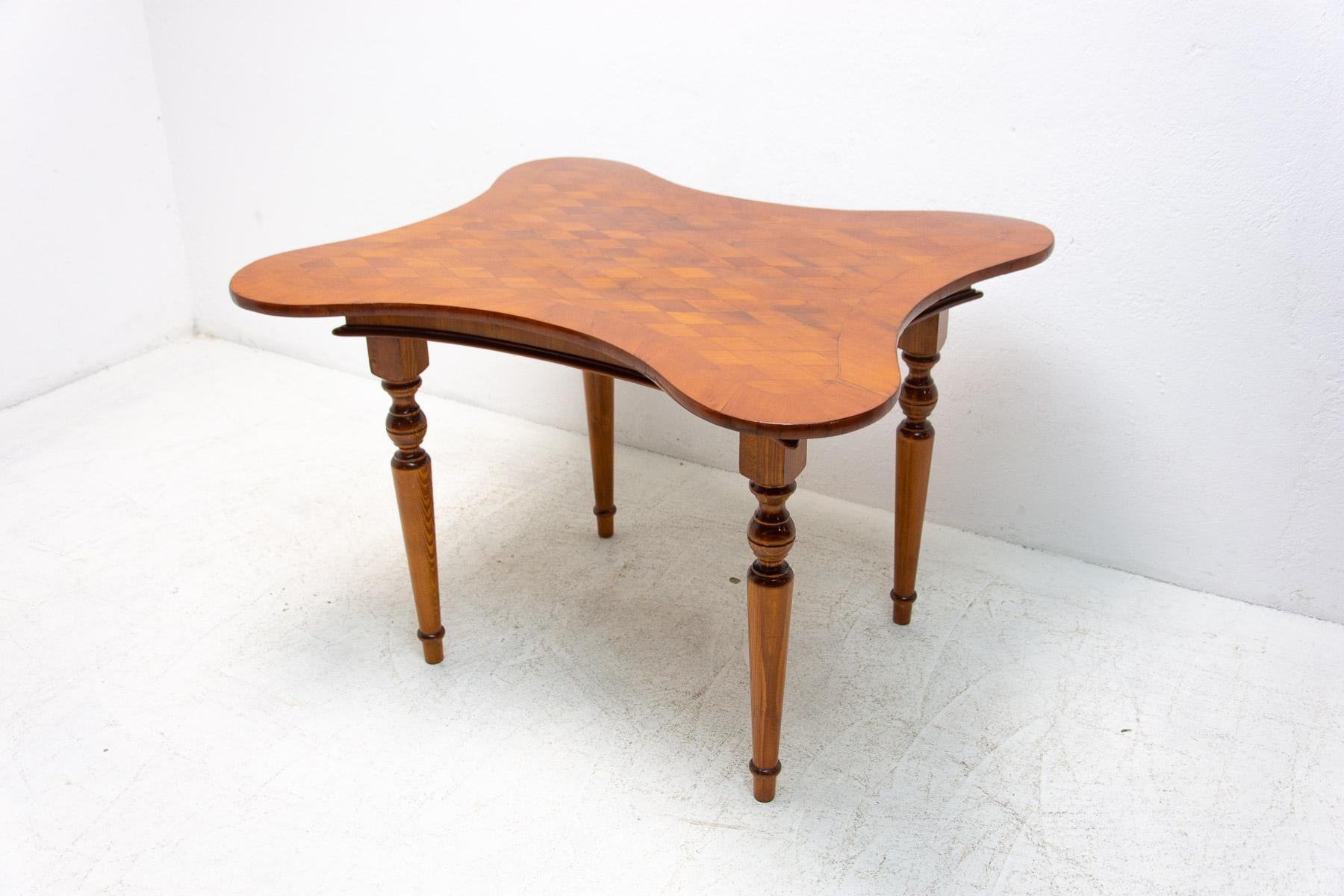 Wood Neo-Baroque Butterfly Dining Table, Austria-Hungary For Sale