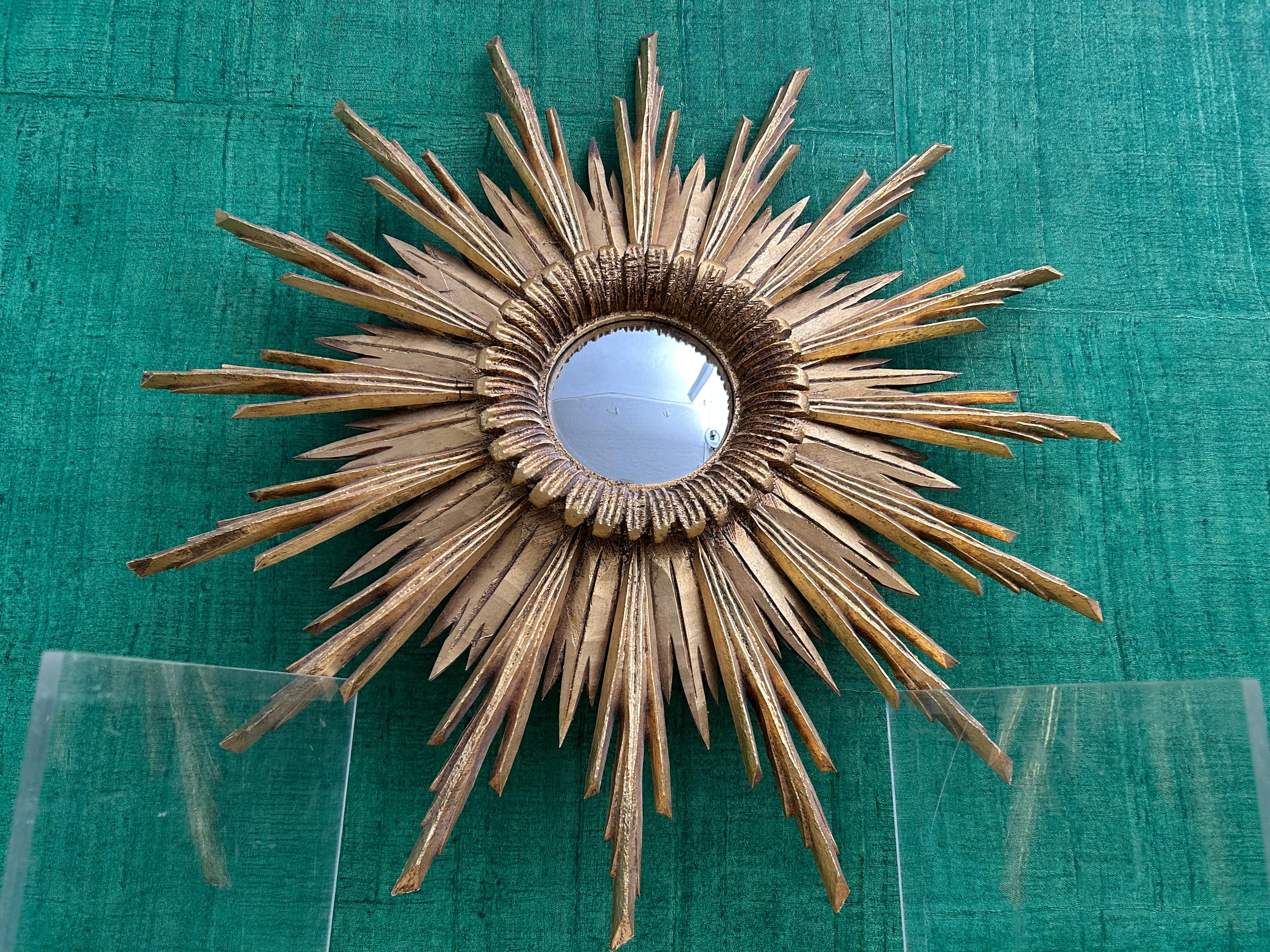Baroque Revival Neo-Baroque Carved Giltwood Sunburst Convex Mirror, Southern Germany For Sale