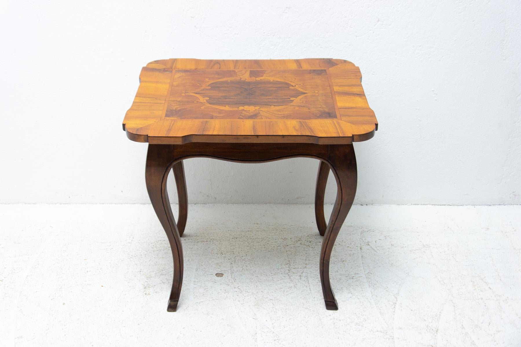 European Neo-Baroque Inlaid Table, End of the 19th Century, Austria For Sale