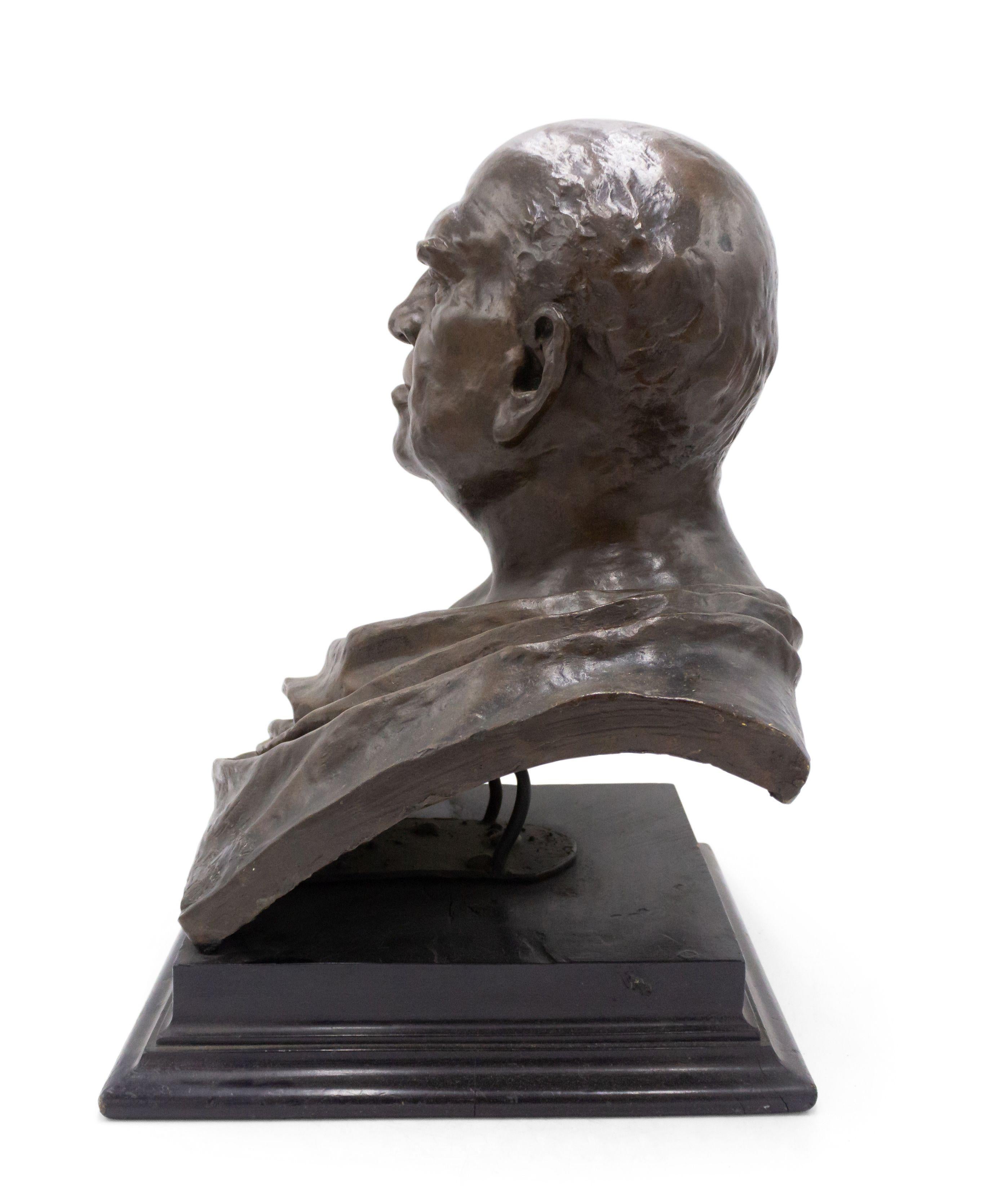 Fatto a mano Busto neoclassico in bronzo di uomo toga in vendita