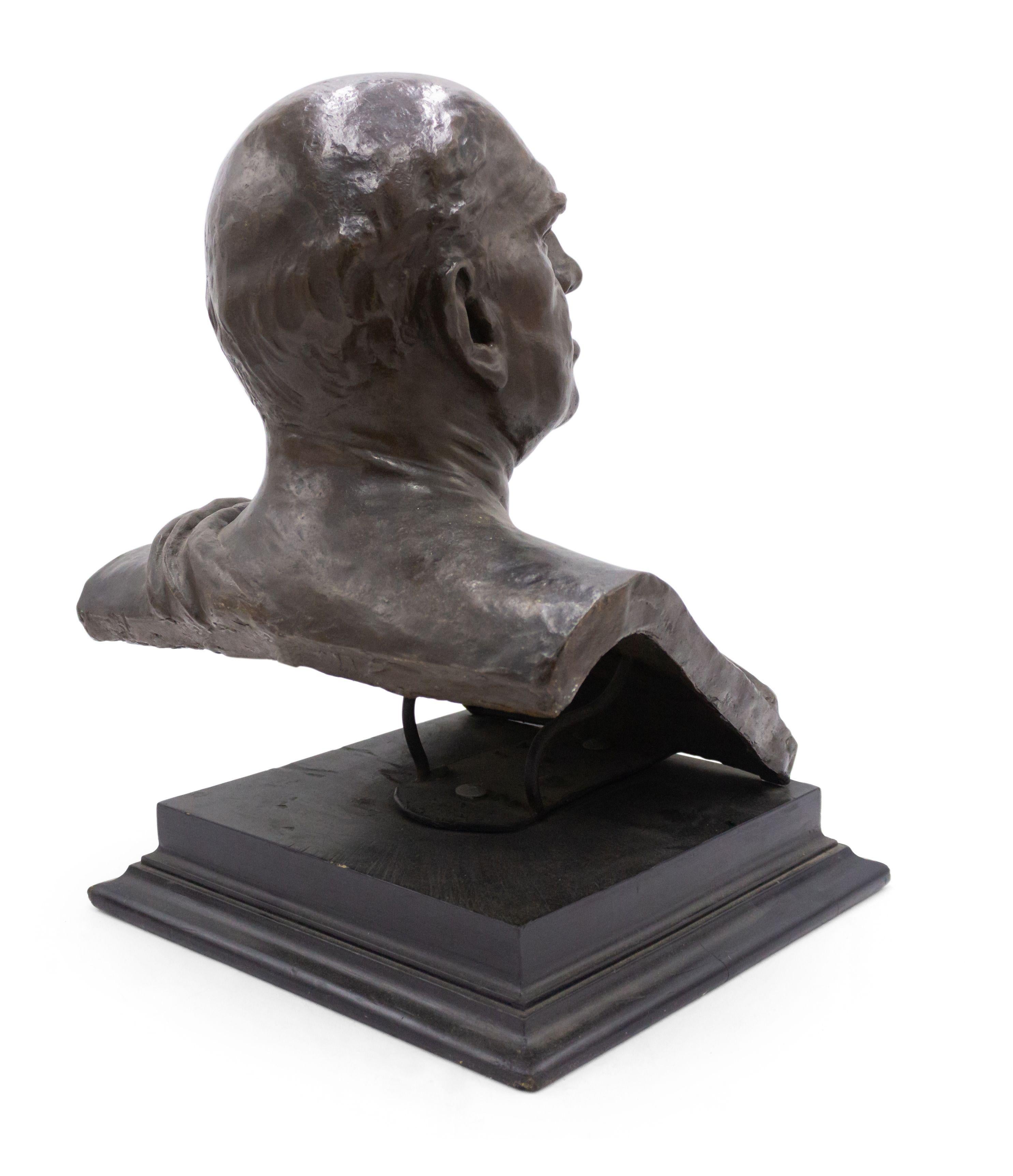 Bronzo Busto neoclassico in bronzo di uomo toga in vendita