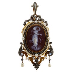 Neo Classic French Agate Cameo sculpté 18k Yellow Gold Silver Locket Pendentif