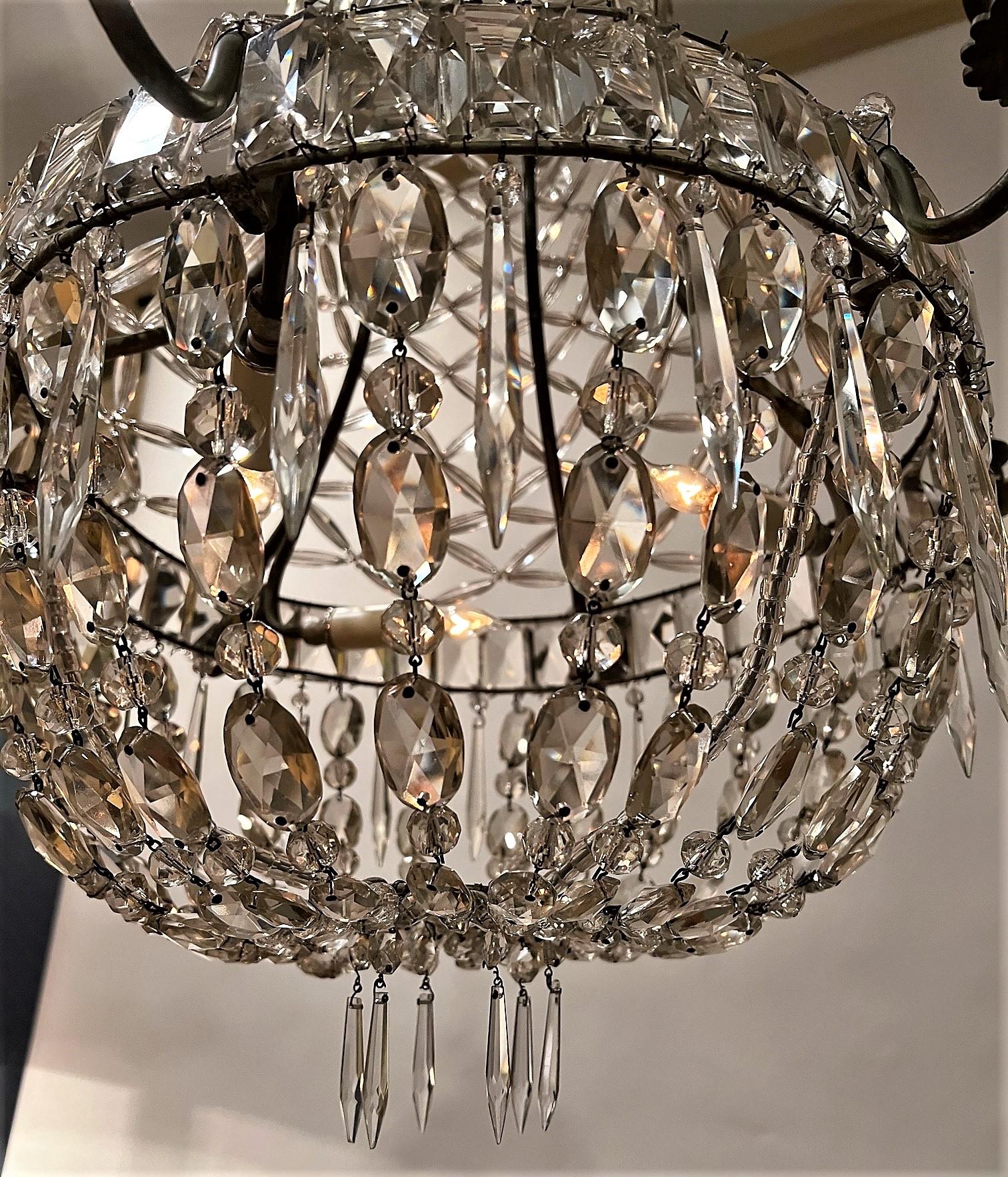 Neo-Classic Style Crystal 9-Light Chandelier, Italy, Circa:1905 For Sale 1