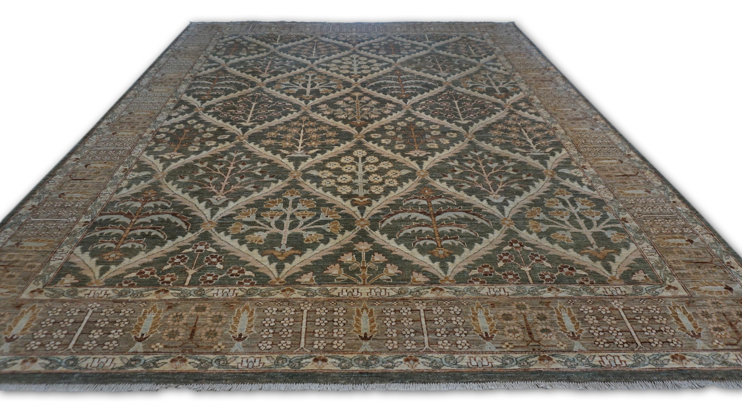 Neo-Classical Beige and Olive Botanical Lattice Tree-of-Life Rug  7'4''x9'5'' In New Condition For Sale In Torrance, CA