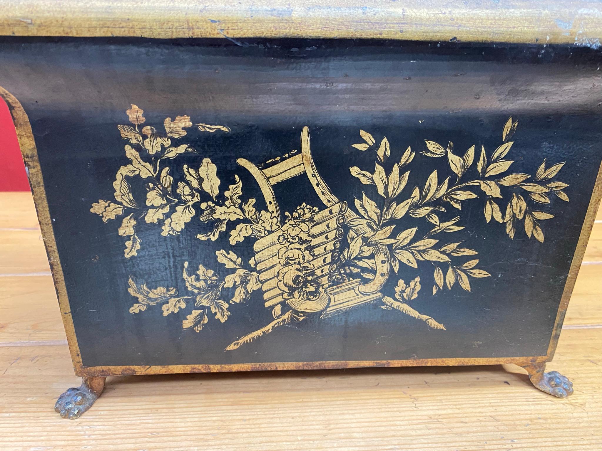 Neoclassical Neo Classical Brass Planter with Paw Feet & Lion Head Ring Handles, circa 1880 For Sale