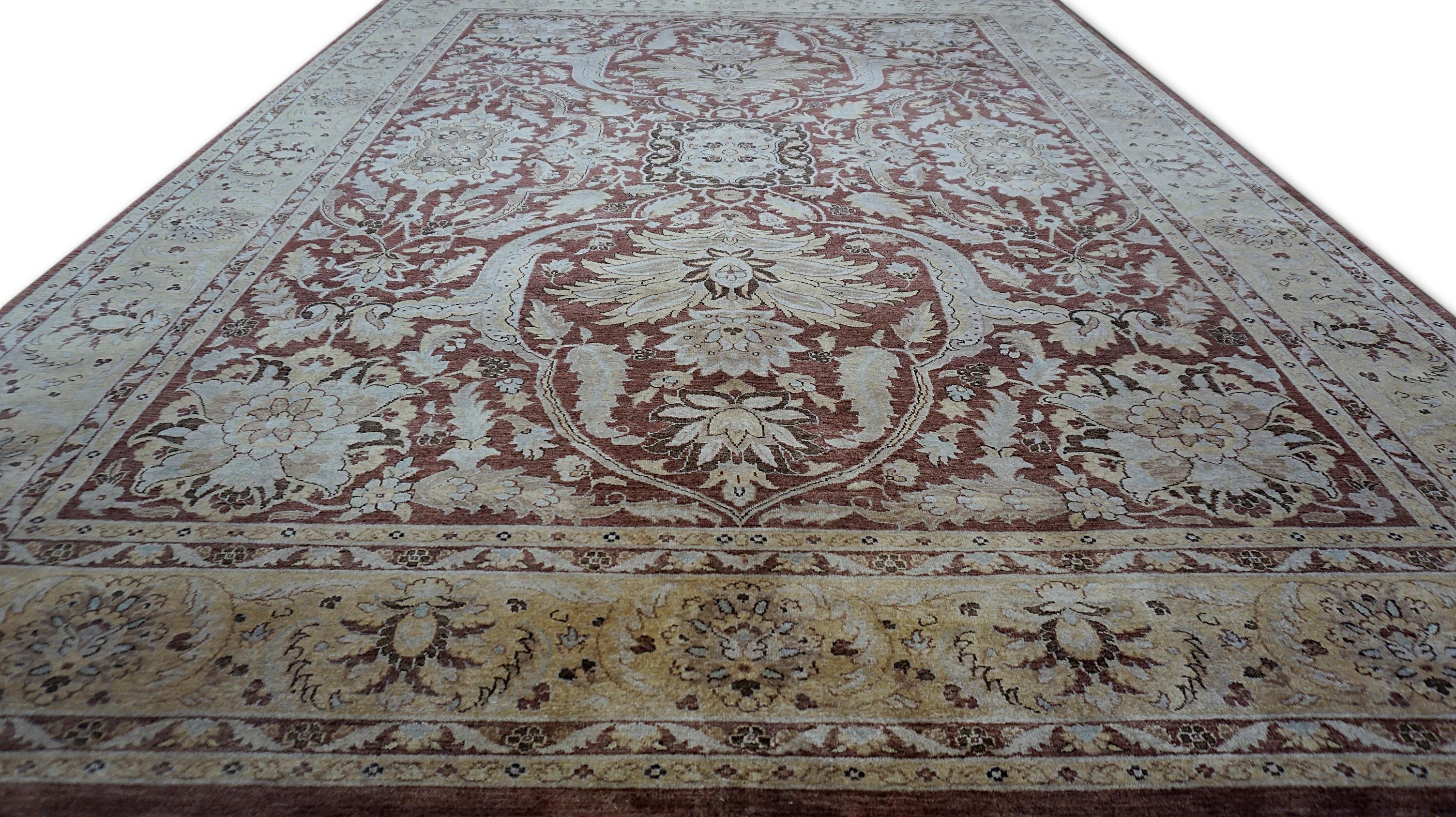 Pakistano Tappeto Neo-Classico in Campo Marrone con Lana Beige 8'10''x12'3'' in vendita