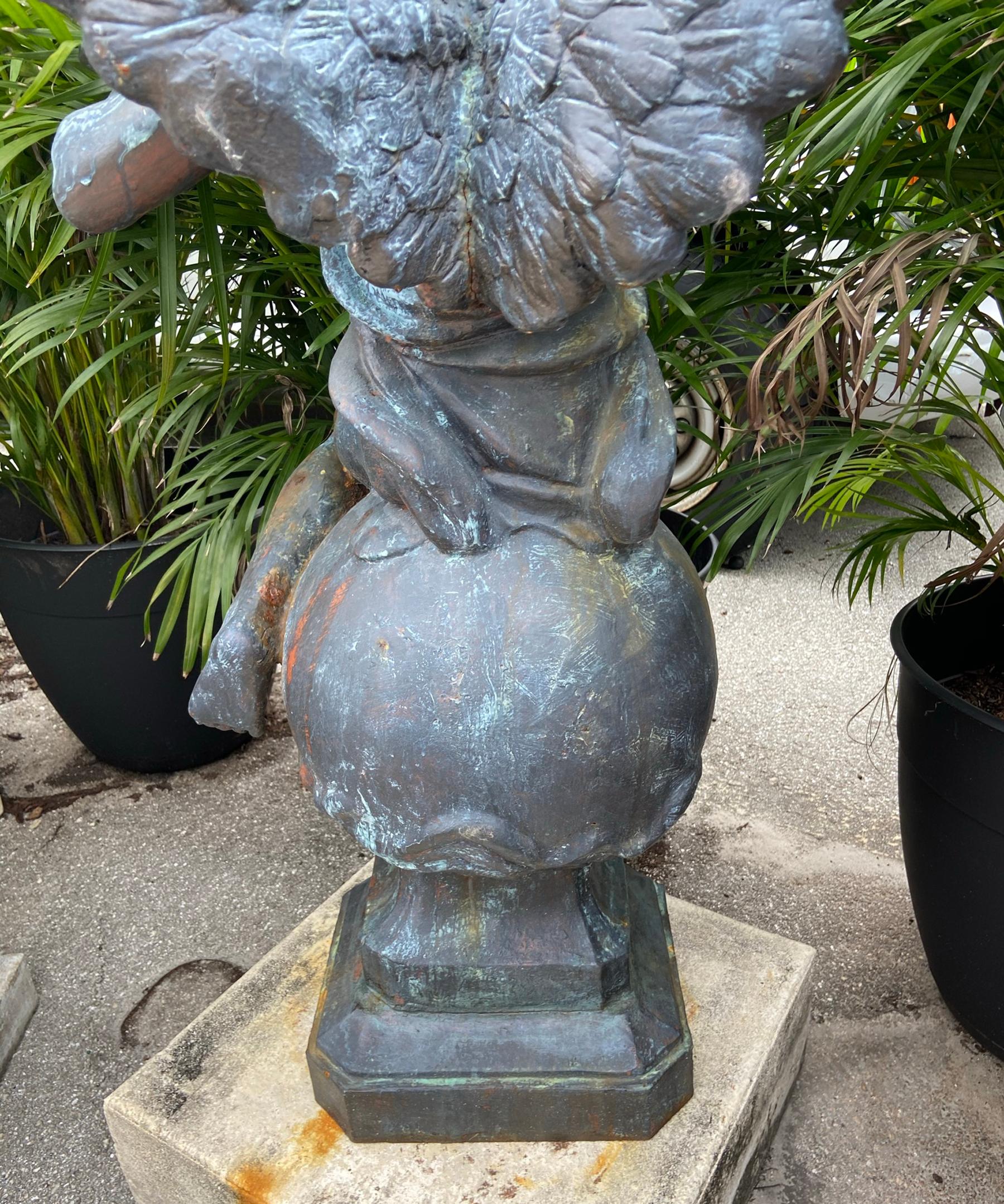 Statue néoclassique en fonte des arts Bon état - En vente à West Palm Beach, FL
