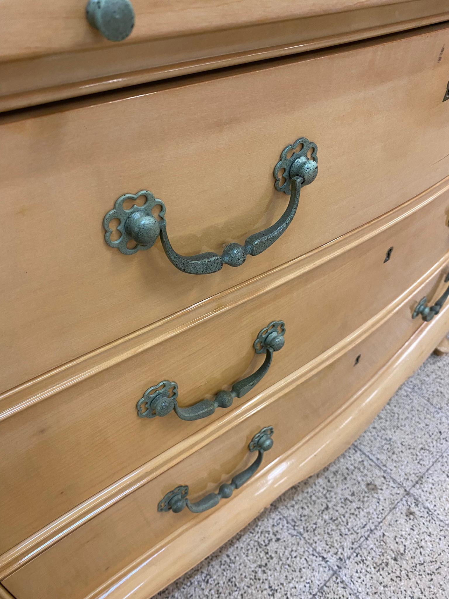 Neo-Classical Chest of Drawers in Sycamore and Patinated Bronze, circa 1940/1950 For Sale 3