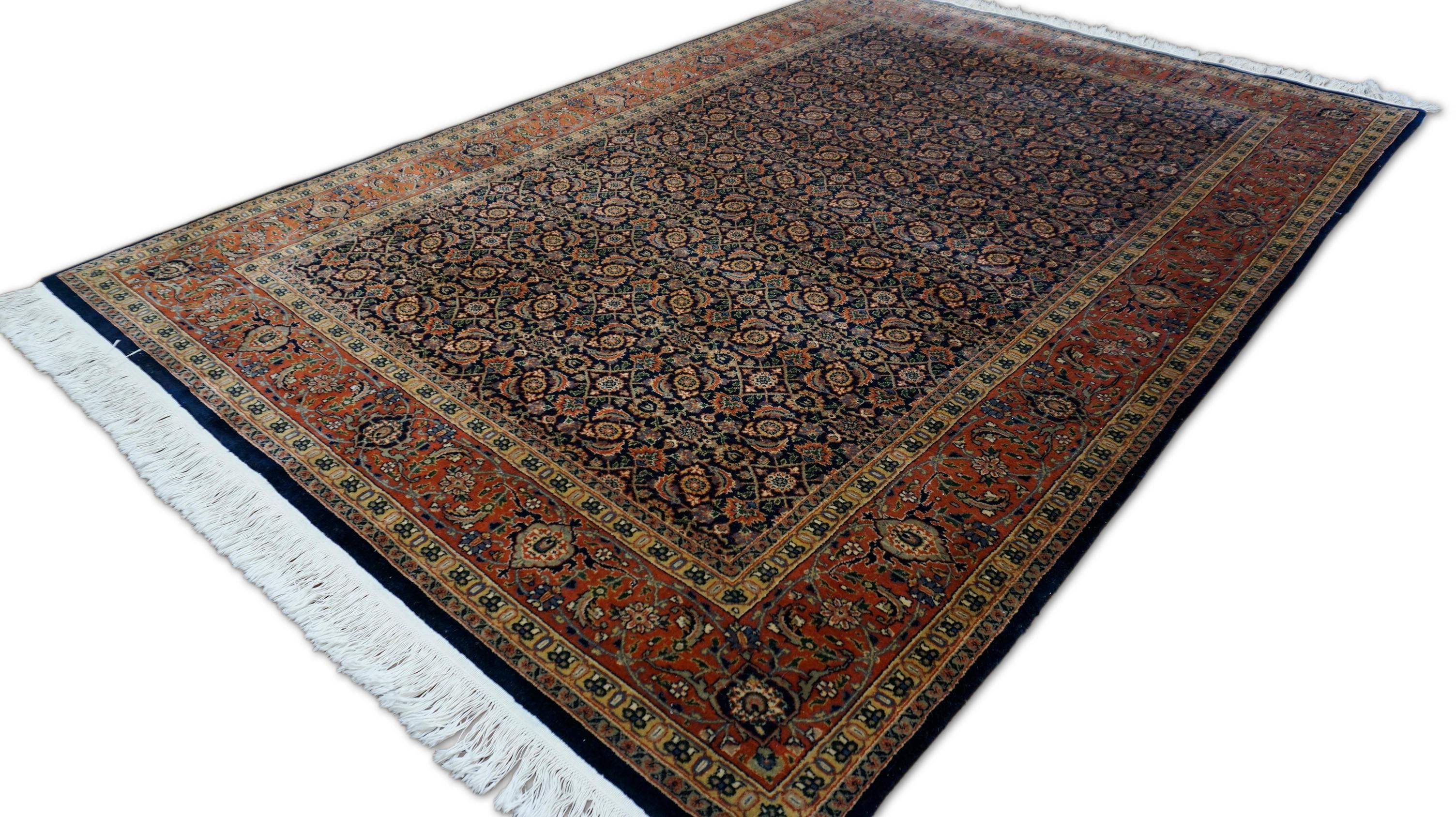 Neo-Classical Deep Navy and Red Mahal Style Wool Rug 6'1''x8'11'' In New Condition For Sale In Torrance, CA