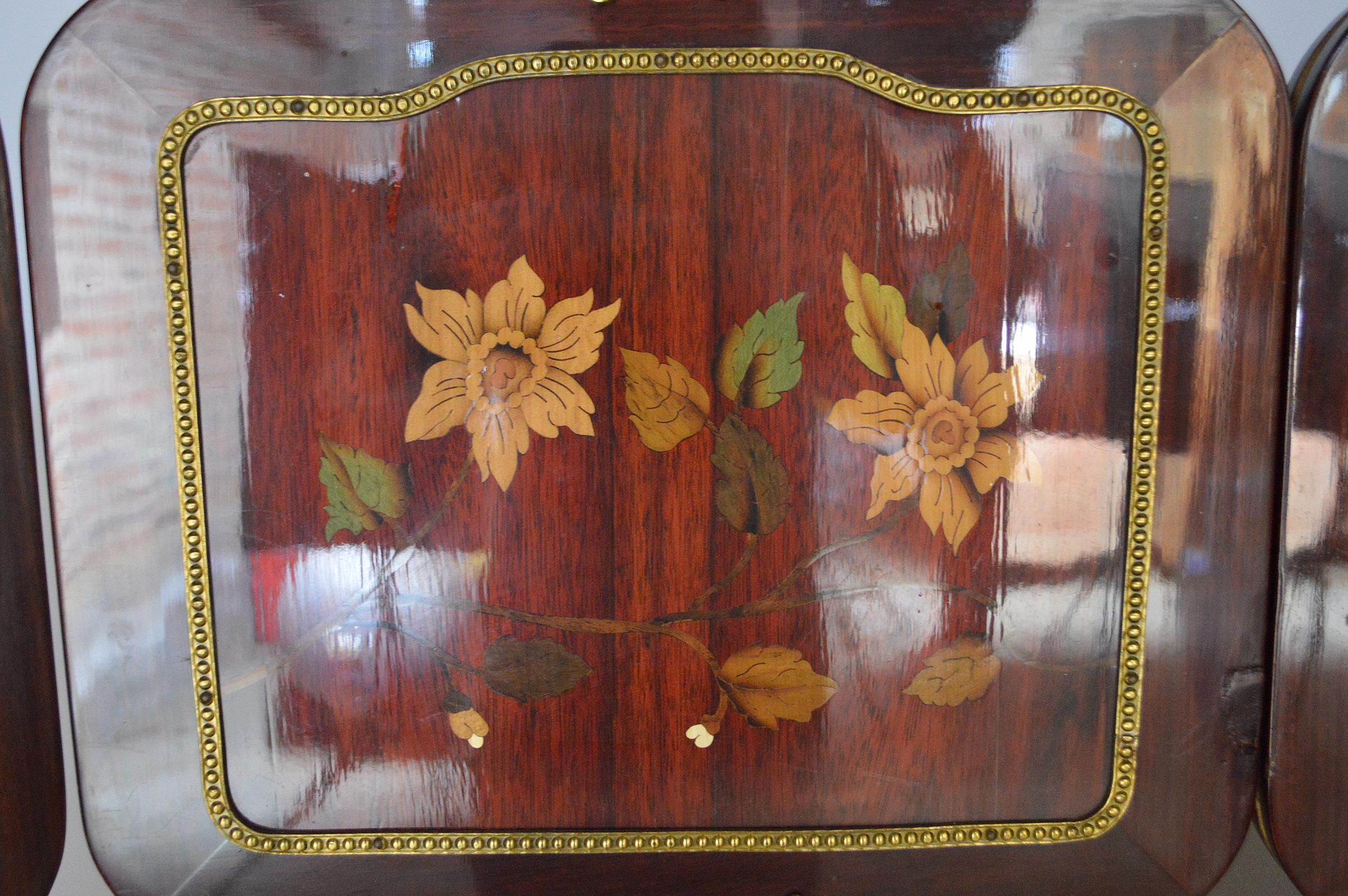Neo-Classical Folding Screen with Marquetry, France, circa 1970 In Good Condition For Sale In VÉZELAY, FR
