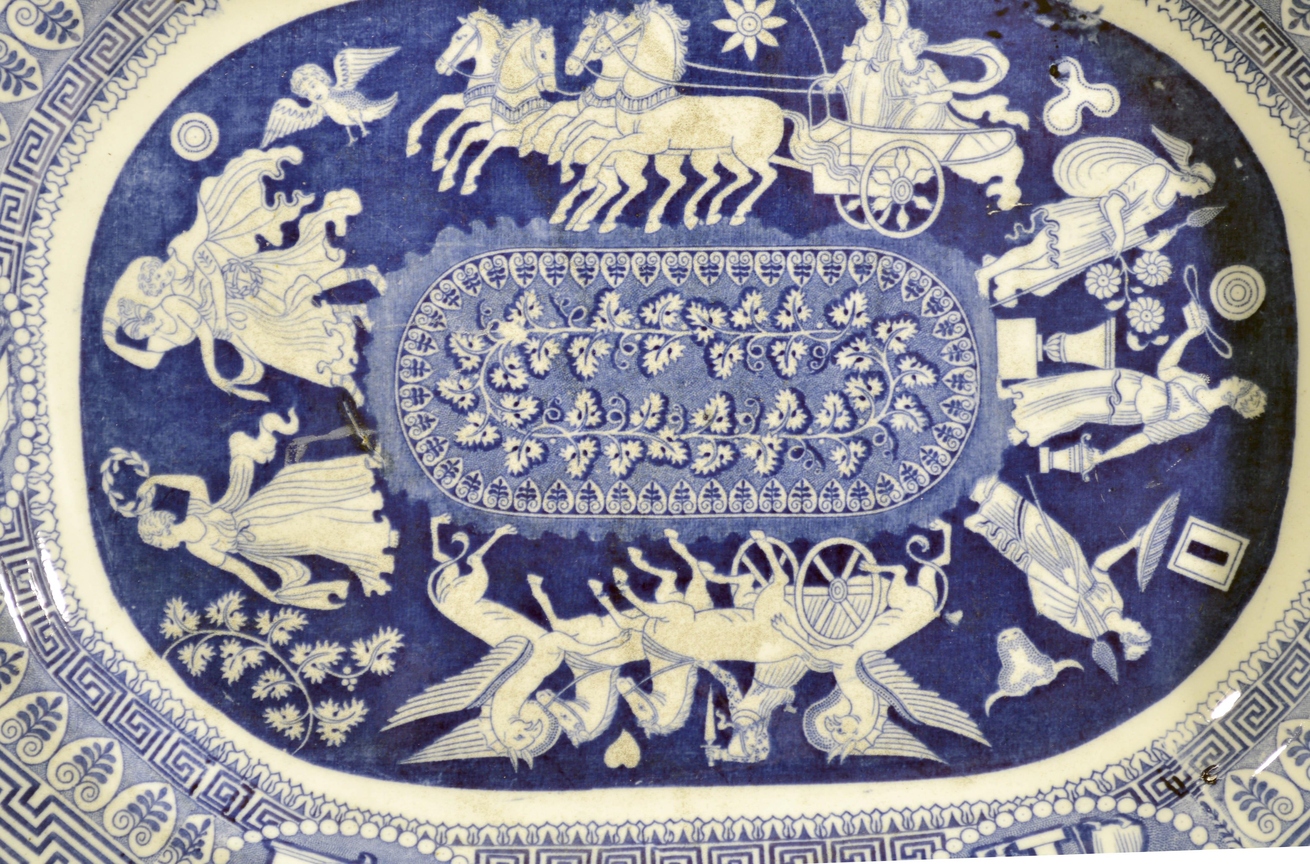 Regency Grand plat néo-classique à motif grec imprimé en bleu, Herculaneum, Liverpool en vente