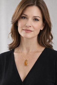 Neo-Classical Intaglio Gold Pendant of a Musical Muse Dancing