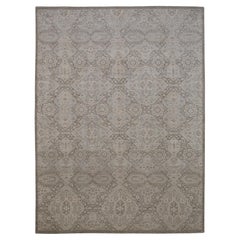 Neoklassischer Wollteppich mit geometrischen Motiven in Helloliv und Weichblau 9'x12'1''