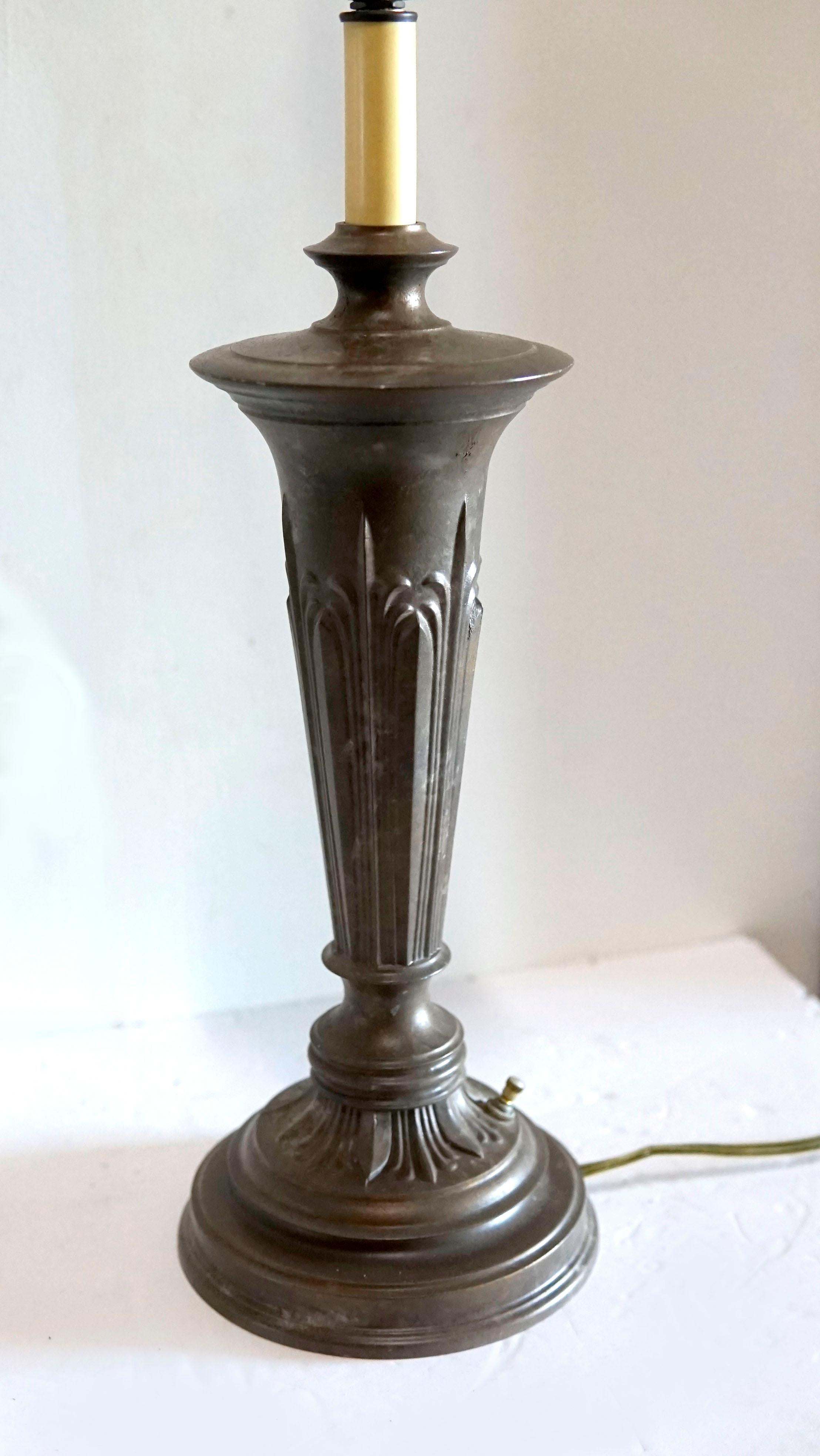 Neo Classical, Renaissance Revival Cast Bronze 1920s Table Lamp For Sale 2