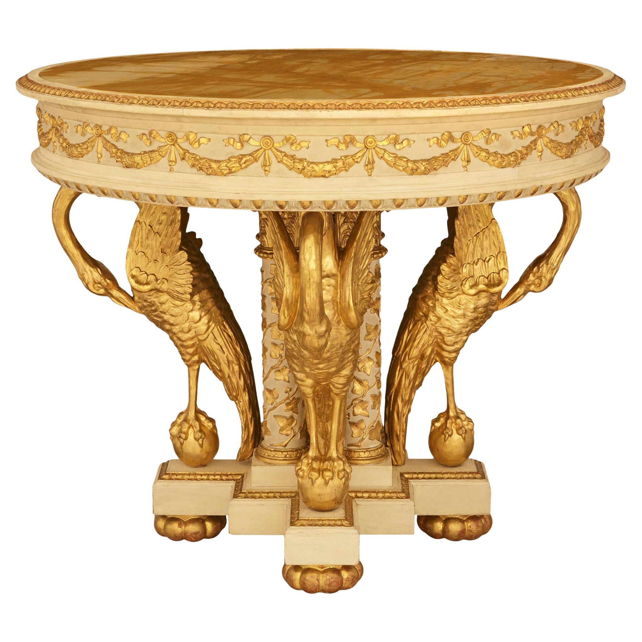 Neoklassizistischer Tisch aus patiniertem Holz und Giltwood