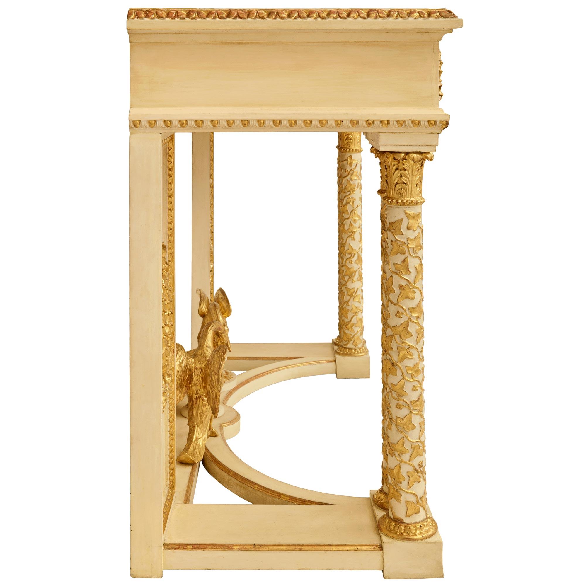 Neoklassizistische Konsole aus patiniertem Holz und Giltwood (Italienisch) im Angebot