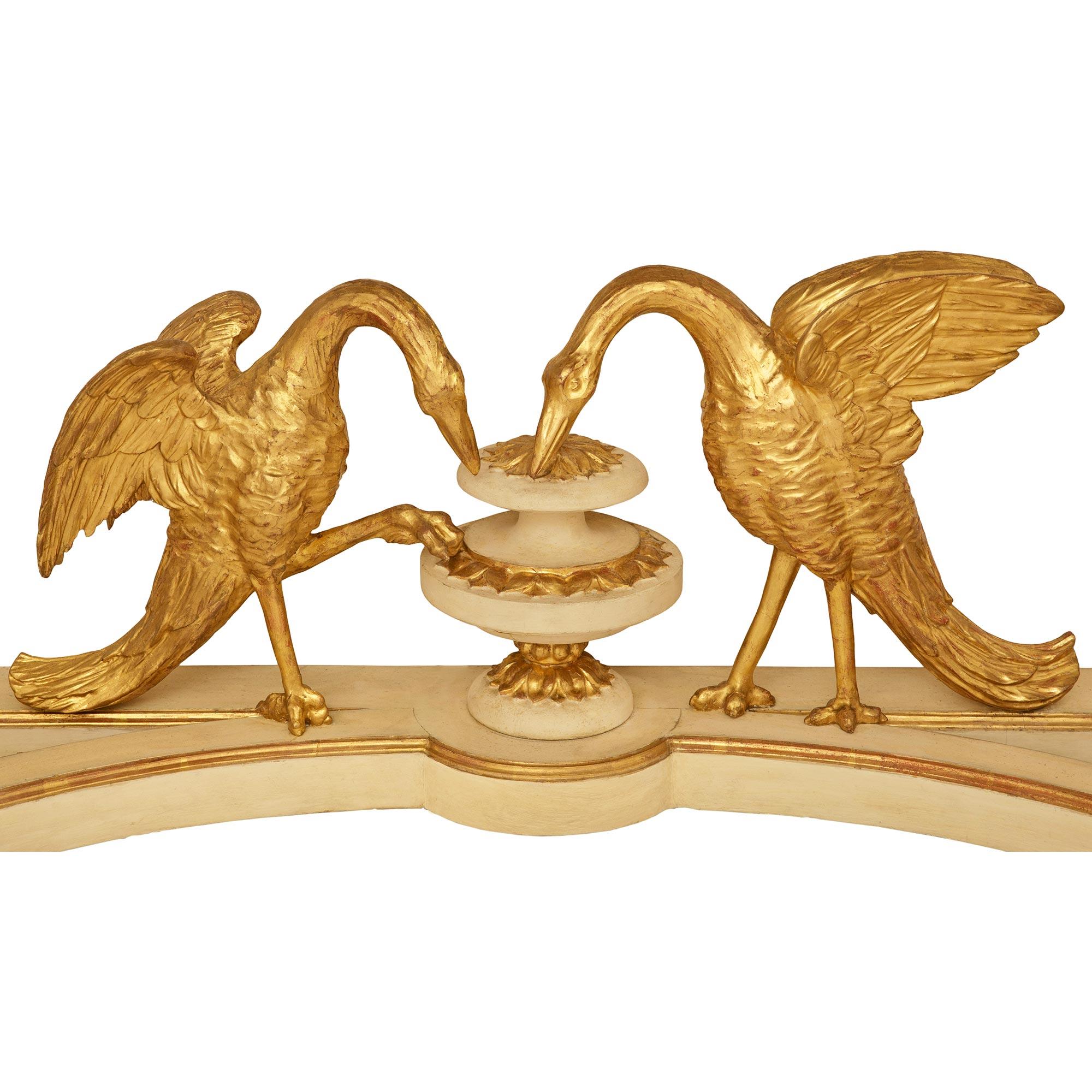 Neoklassizistische Konsole aus patiniertem Holz und Giltwood im Angebot 1