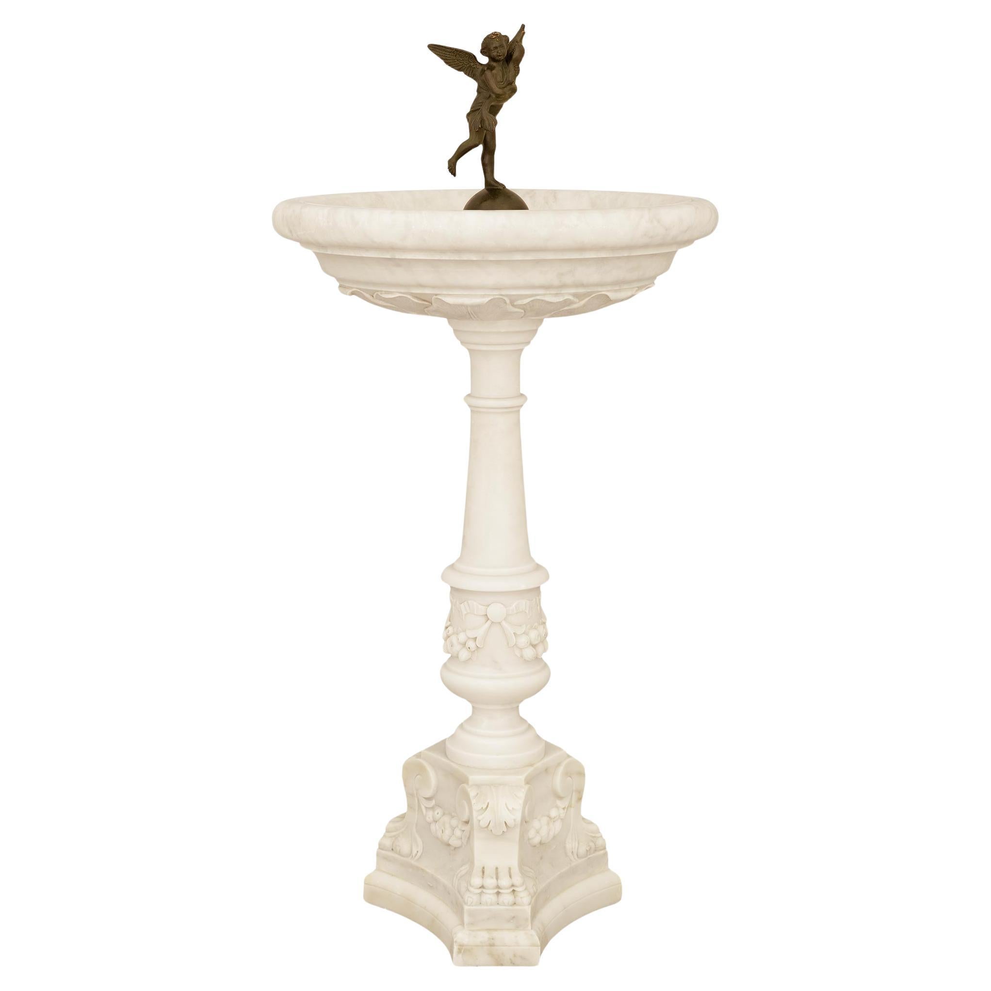 Neo-Classical st. white Carrara marble and patinated Bronze fountain For Sale