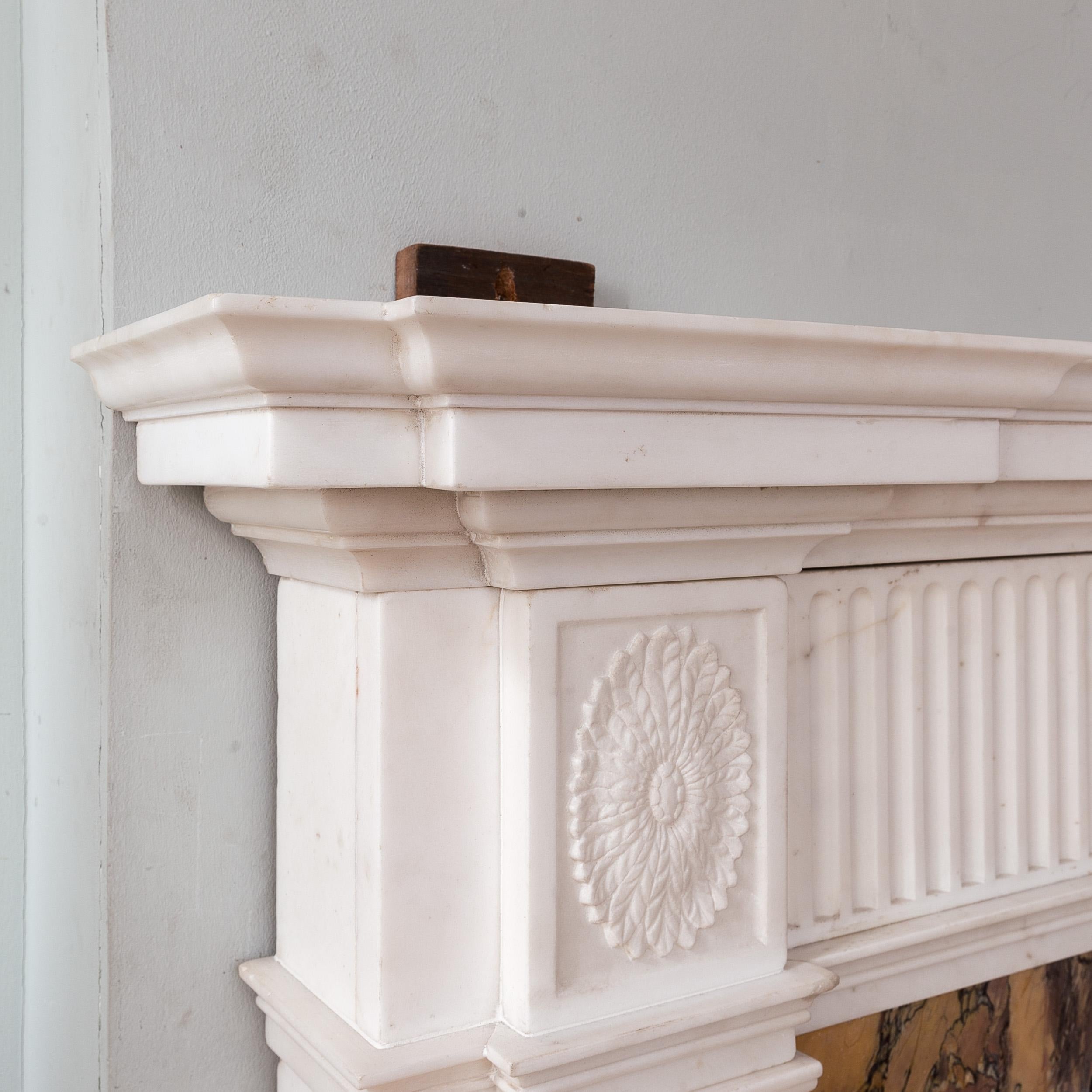 Neo-Classical Statuary and Sienna Marble Chimneypiece For Sale 3