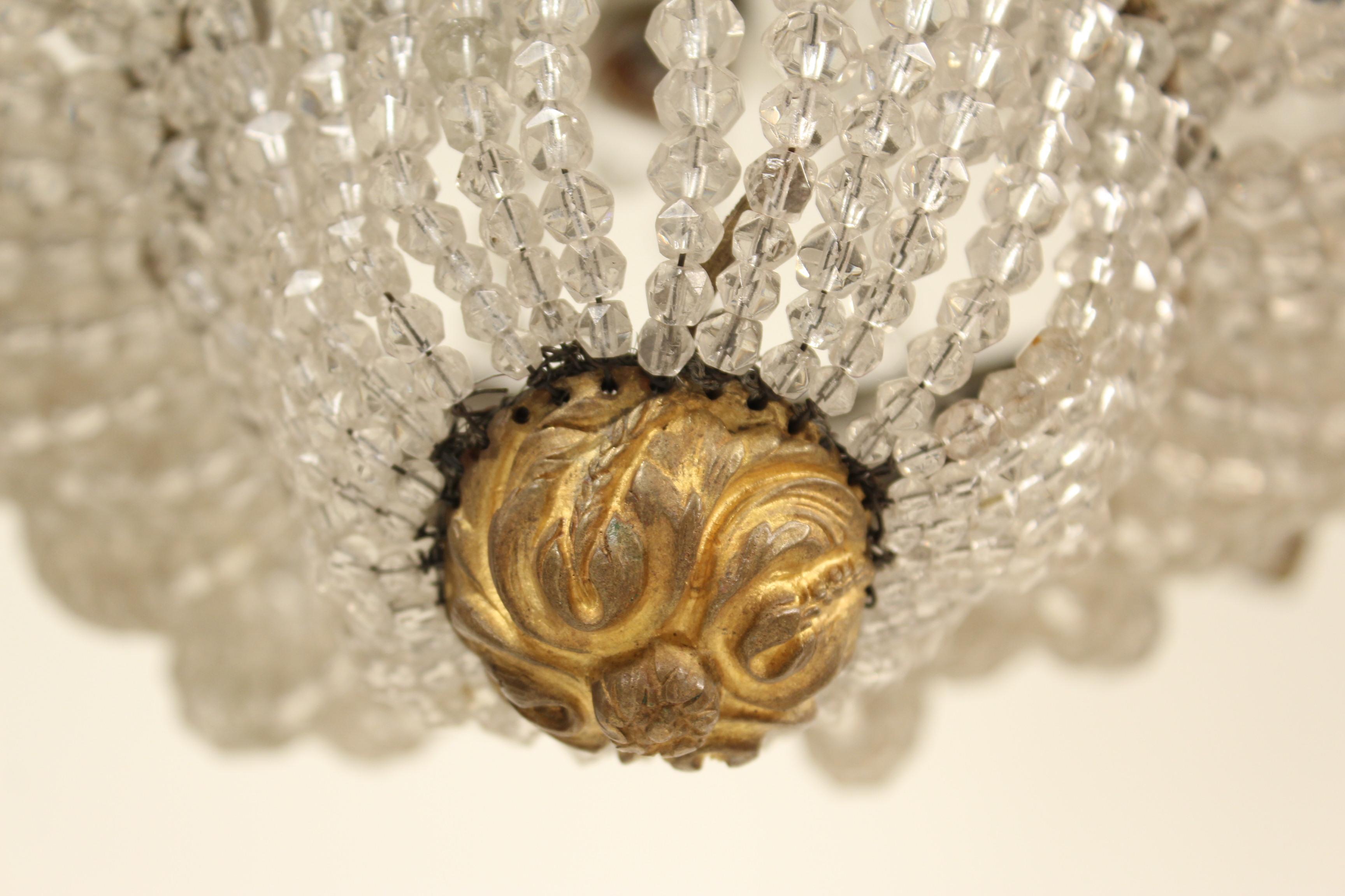 Araña de Bronce Dorado y Cristal de Estilo Neoclásico en venta 8