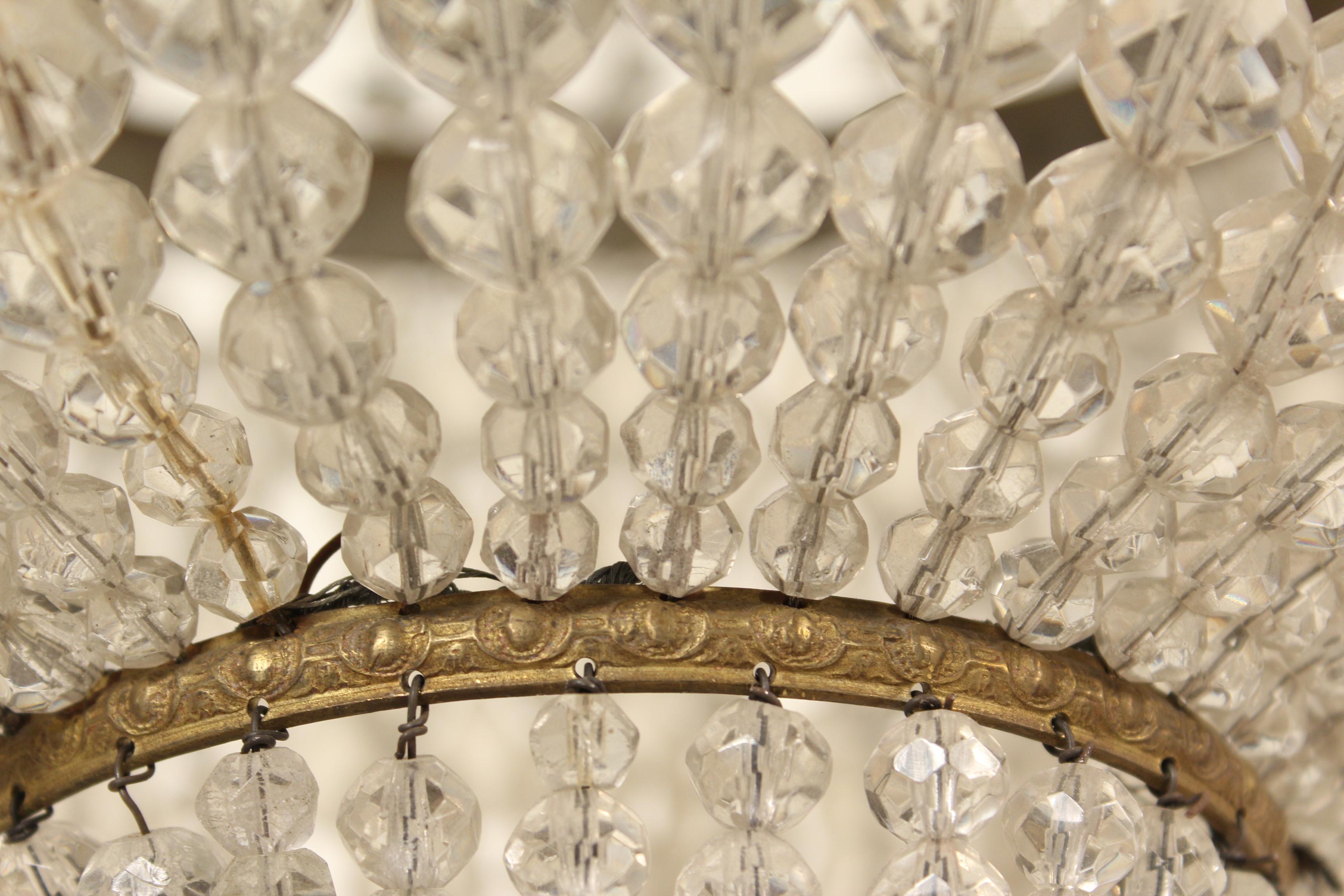 Kronleuchter aus vergoldeter Bronze und Kristall im neoklassischen Stil im Angebot 8