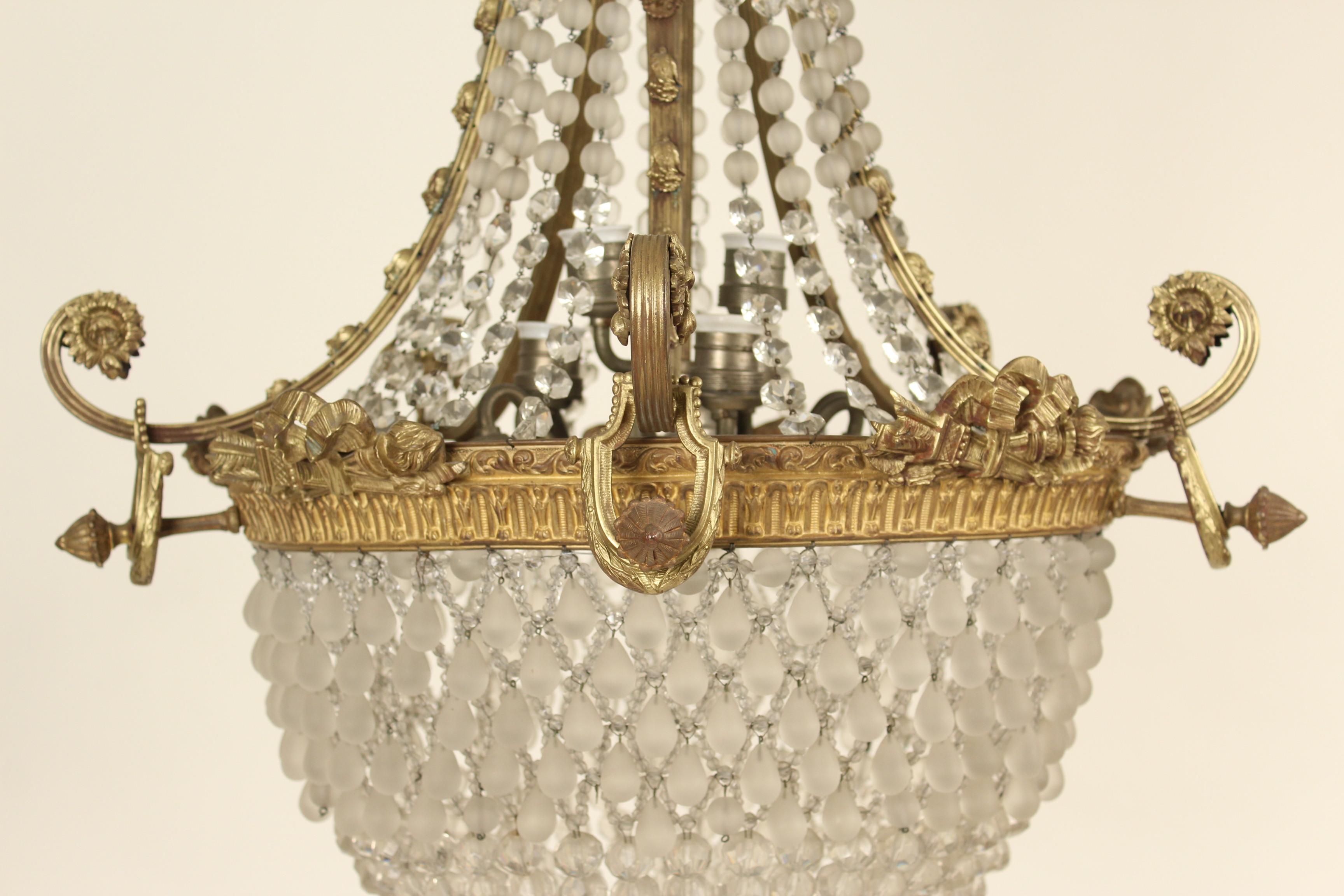 European Neoclassical Style Gilt Bronze and Crystal Chandelier For Sale