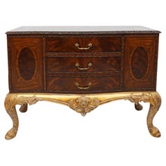 Buffet/armadio/cassapanca in stile neoclassico in mogano e dorato di Maitland Smith