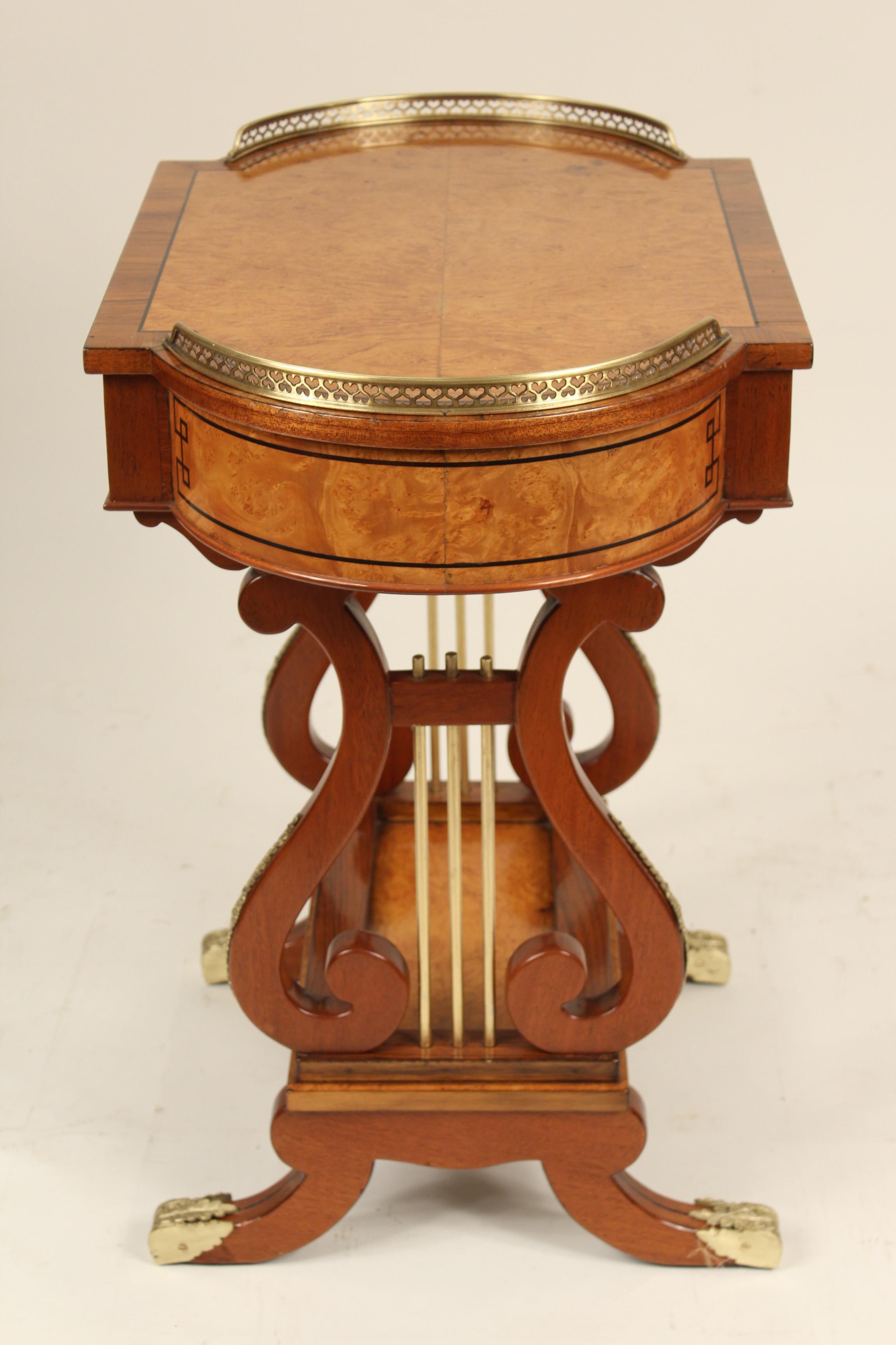 Neoclassical Style Occasional Table In Good Condition In Laguna Beach, CA